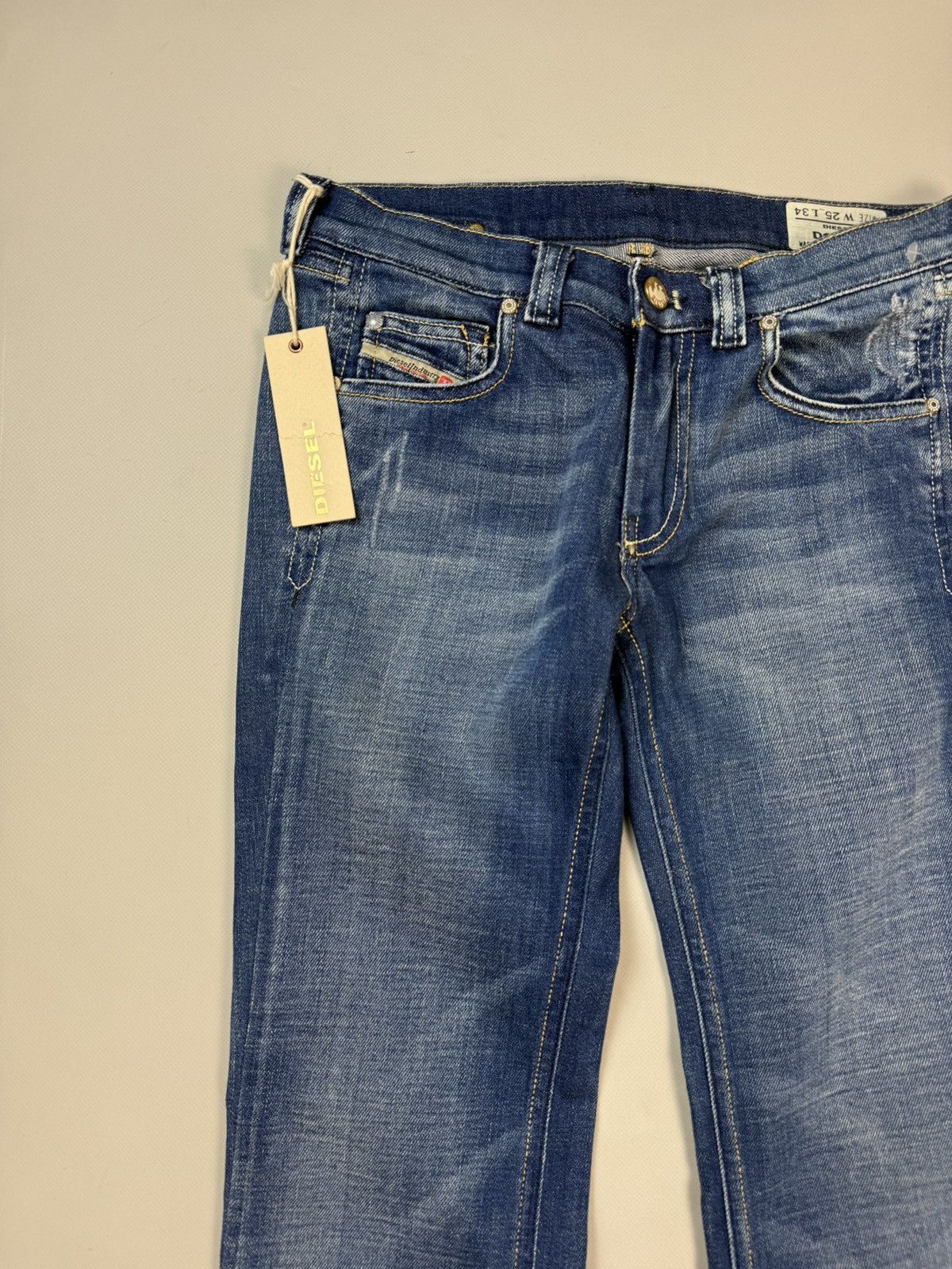 Diesel BNWT! Diesel Doozy Low Rise Wide Leg Y2K Denim Jeans Pants Size 26" / US 2 / IT 38 - 6 Thumbnail