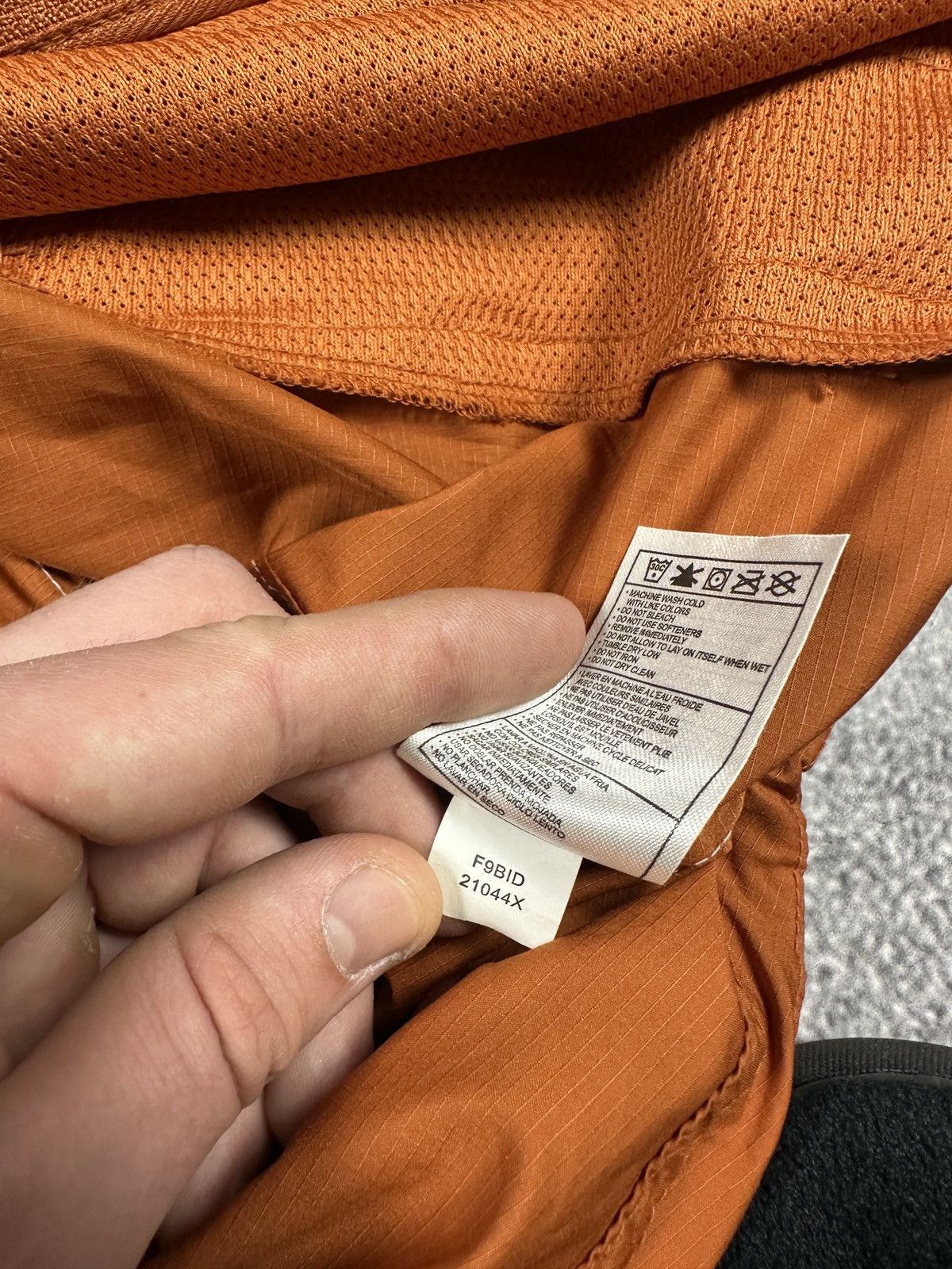 Vintage Vintage Nike Texas Longhorns Logo Jacket Streetwear Rare M Size US M / EU 48-50 / 2 - 4 Thumbnail