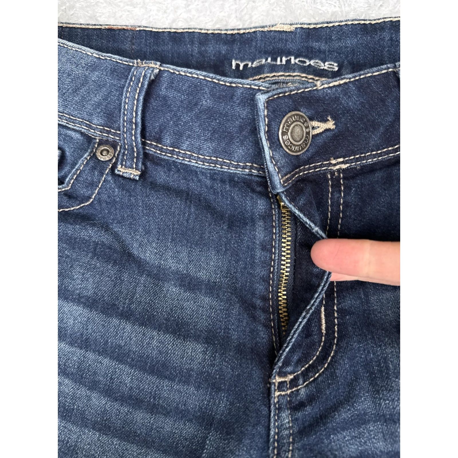 Vintage Maurices Jeans Womens Bootcut Denim Medium Blue 2 Short Stretch 5-Pocket M Detail Zipper Embroidered Size 26" / US 2 / IT 38 - 5 Thumbnail