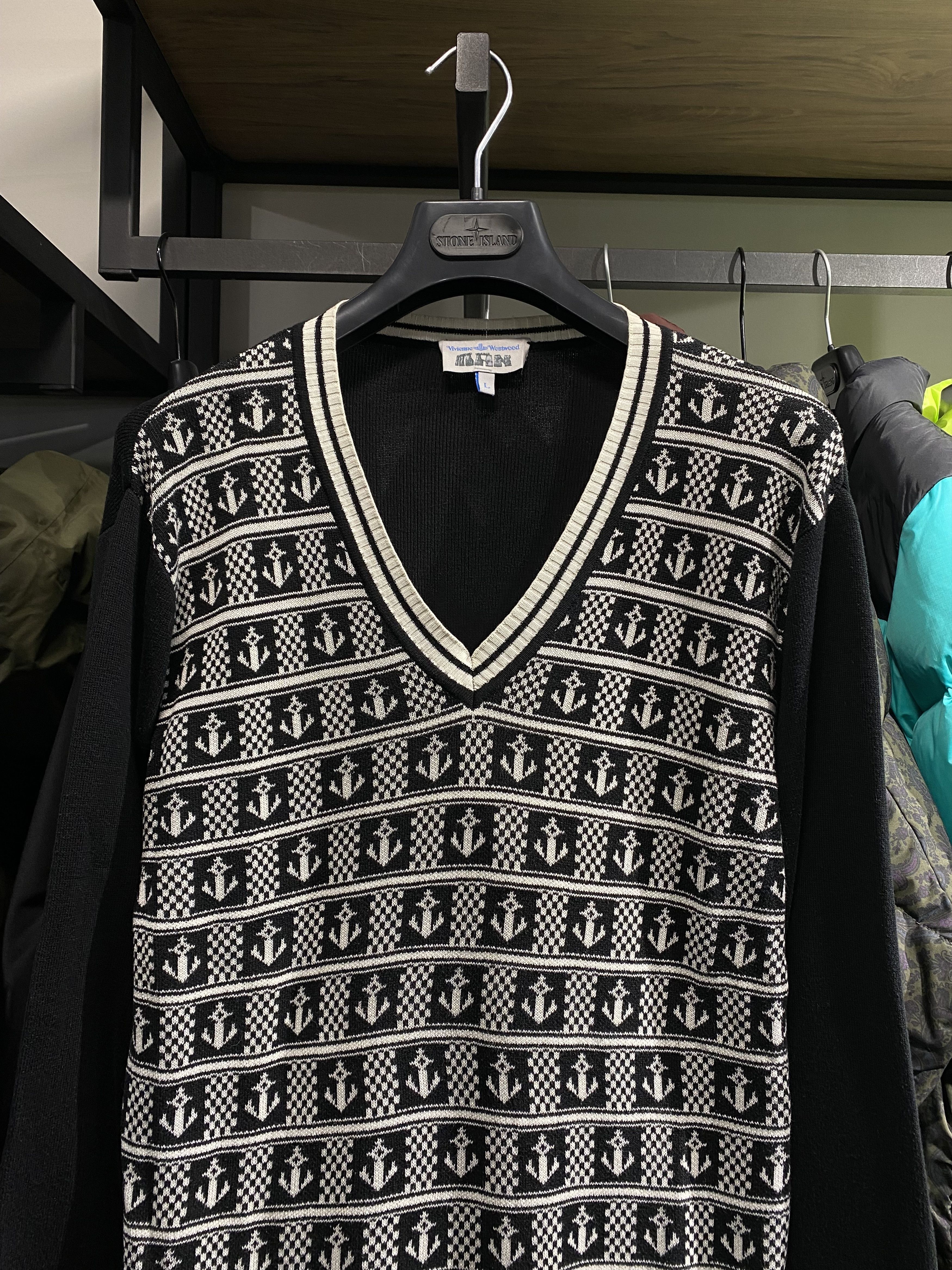 Vivienne Westwood Vivienne Westwood anchor yachting logo silk v sweater Size US L / EU 52-54 / 3 - 4 Thumbnail