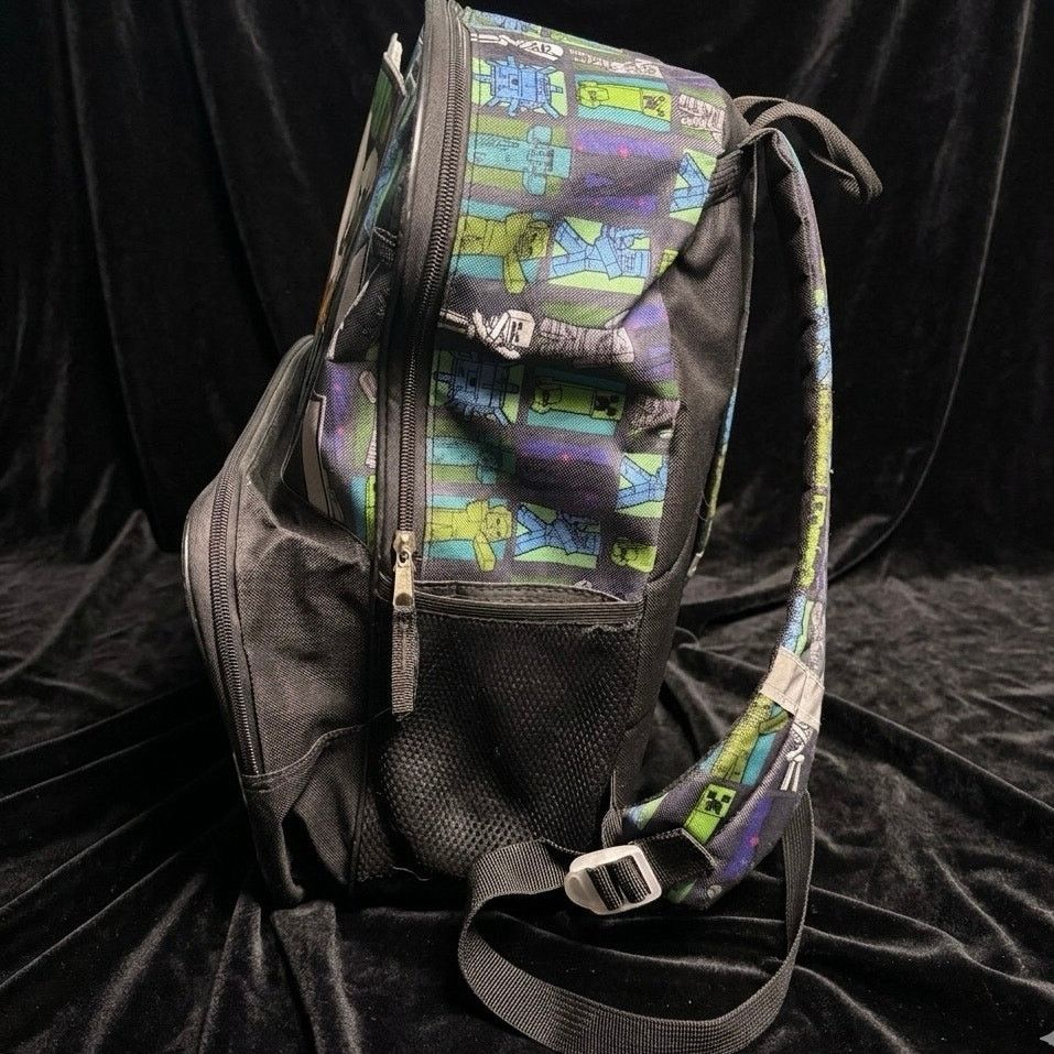 Other Green Bioworld Minecraft Creeper Backpack Size ONE SIZE - 7 Thumbnail