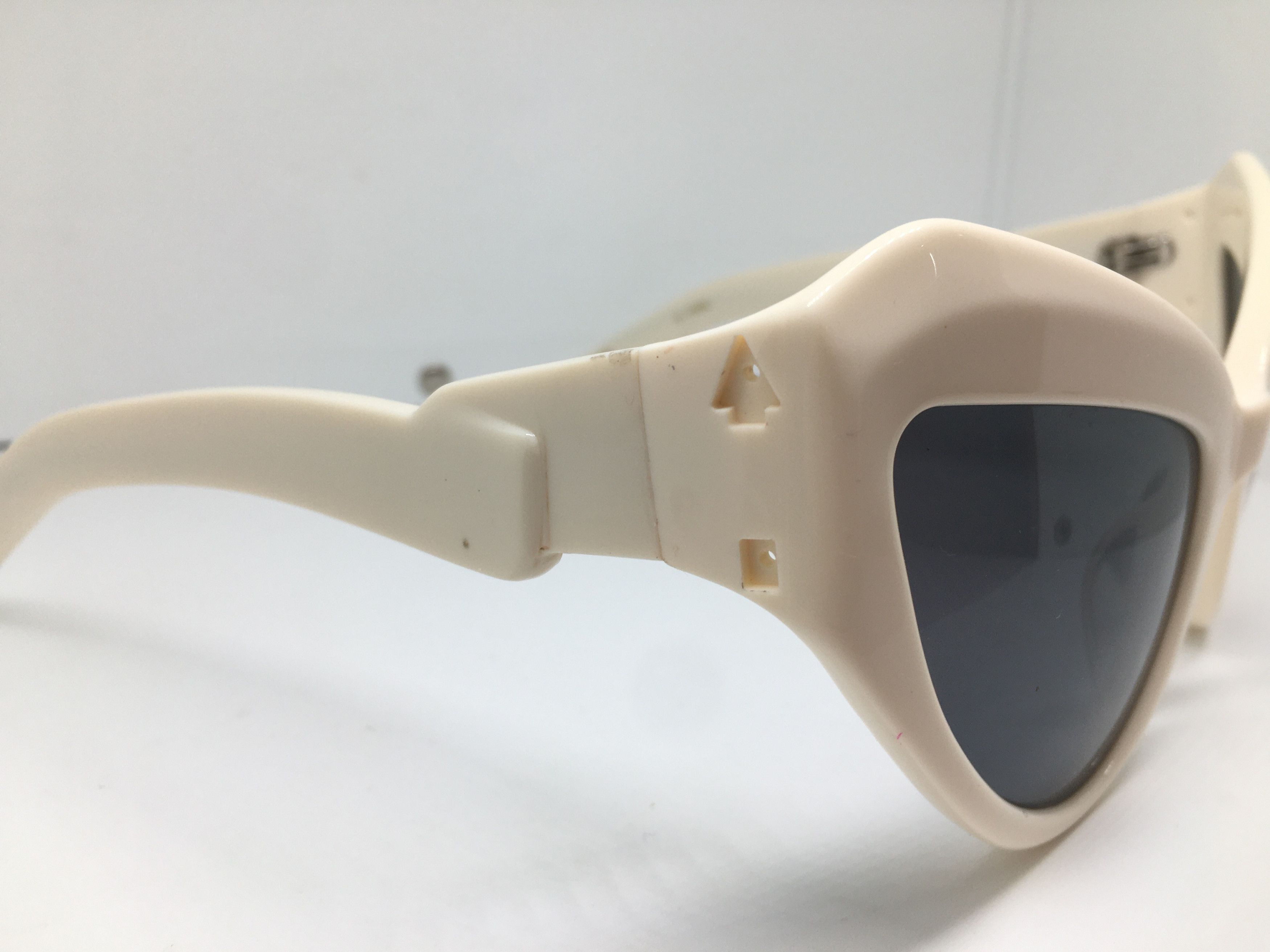 Karen Walker Karen Walker White Cat Eye Oversize Sunglasses Frame Size ONE SIZE - 2 Thumbnail