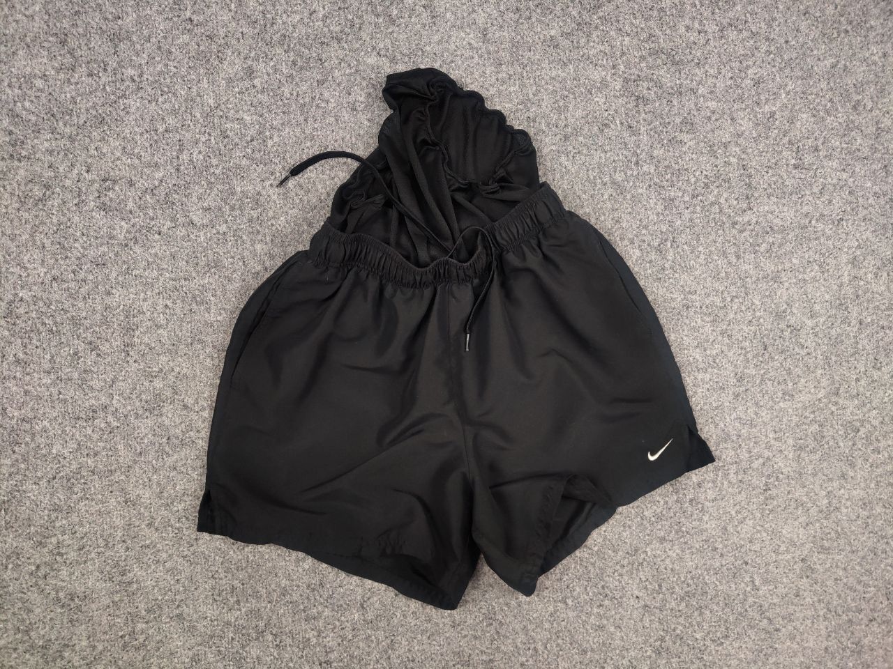 Nike Vintage Nike Swoosh Black Casual Y2K Style Shorts Size US 32 / EU 48 - 14 Thumbnail