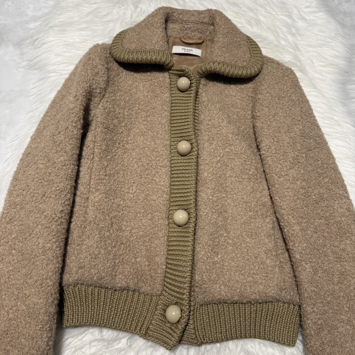 Prada Genuine Prada ribbed trim ball button knit jacket 36 beige Size XS / US 0-2 / IT 36-38 - 9 Thumbnail