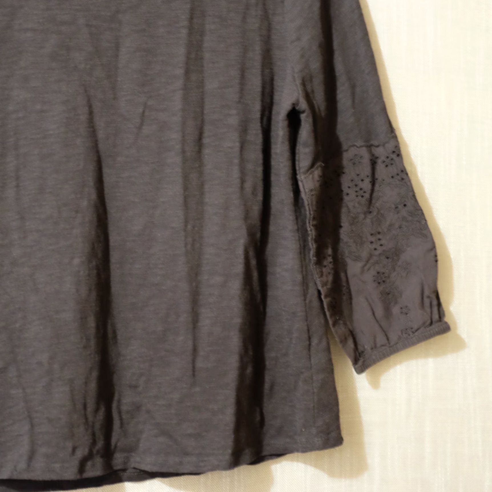 Croft & Barrow Croft & Barrow 3/4 Sleeve Top Black Cotton/Poly Womens M Shirt Adult Medium Black Classic Knit Embroidered Lace Casual Size M / US 6-8 / IT 42-44 - 4 Thumbnail