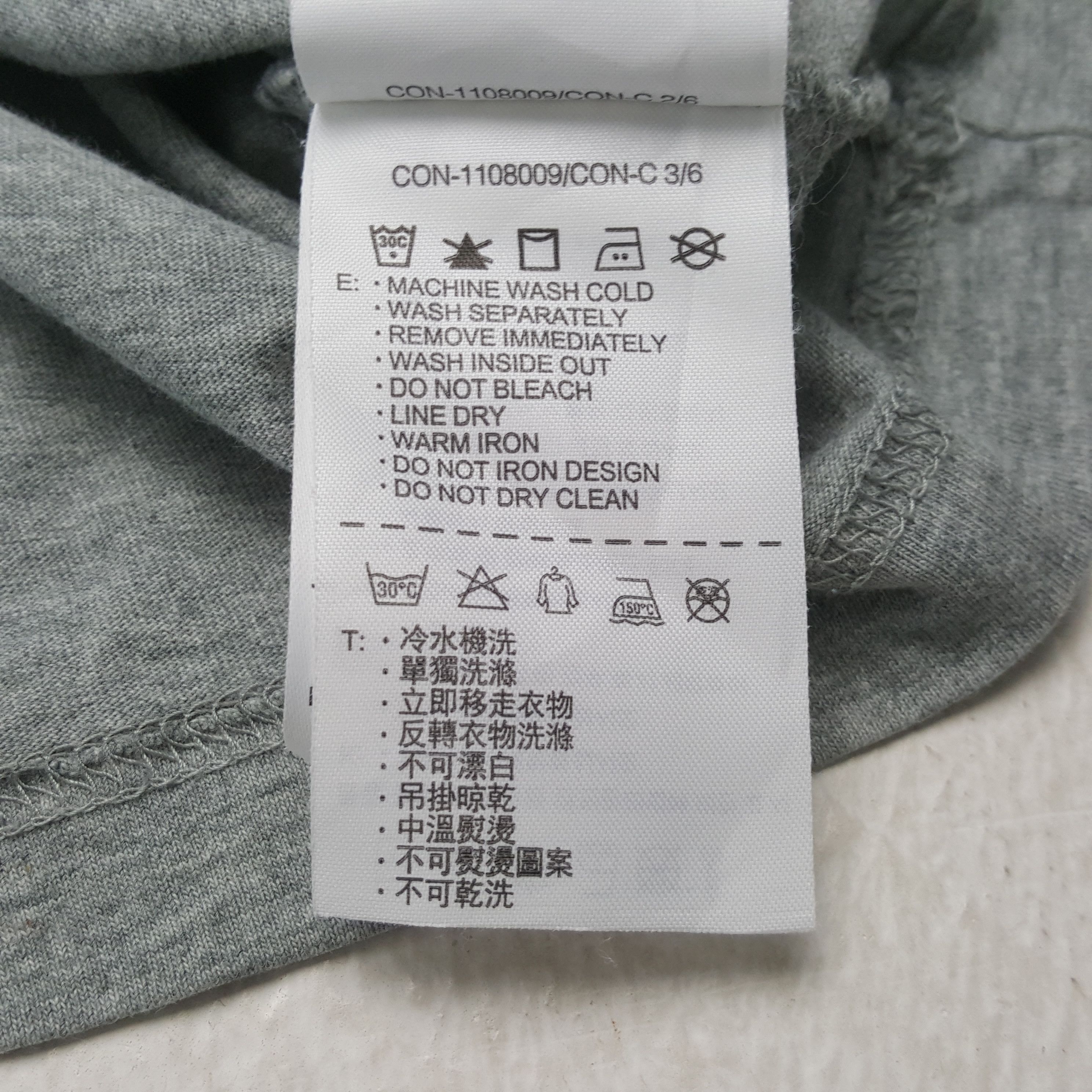 Converse Converse Cons Streetwear Style Tshirt RR21 Size US L / EU 52-54 / 3 - 7 Thumbnail