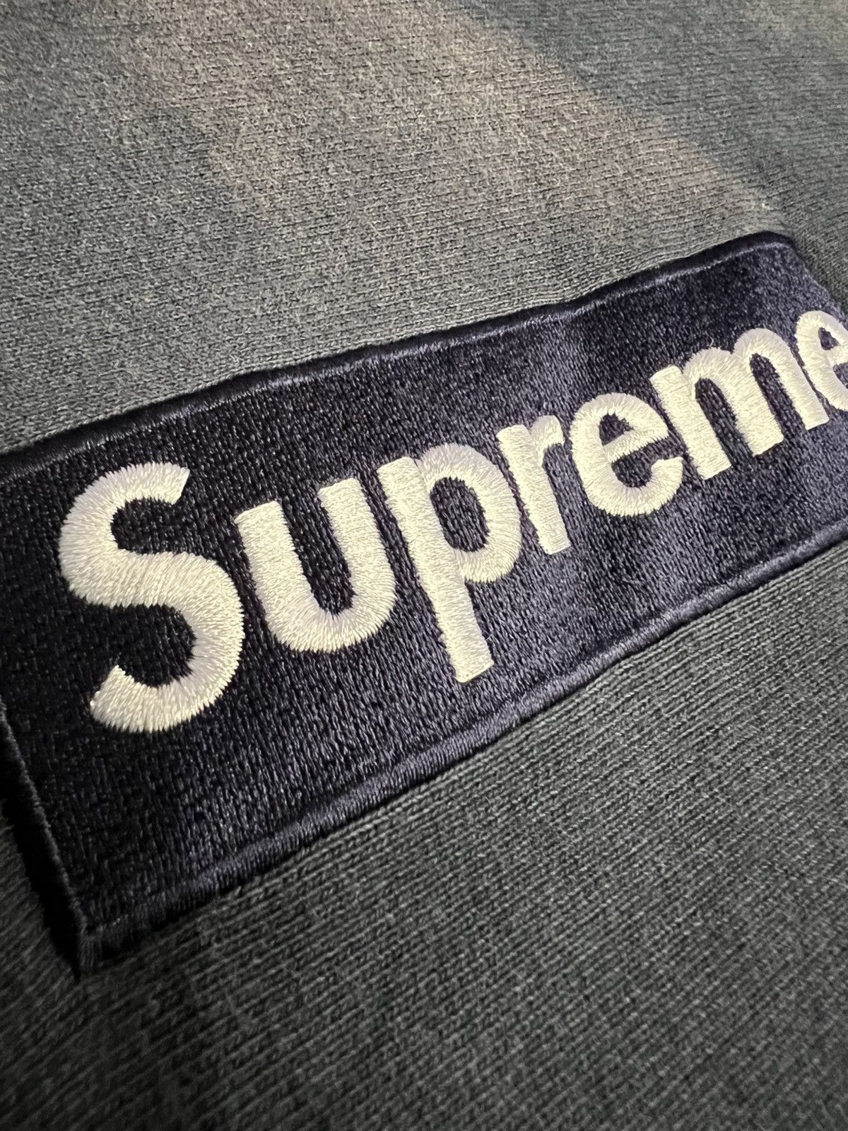 Supreme VINTAGE SUPREME BOX LOGO SWEATSHIRT Size US M / EU 48-50 / 2 - 4 Thumbnail