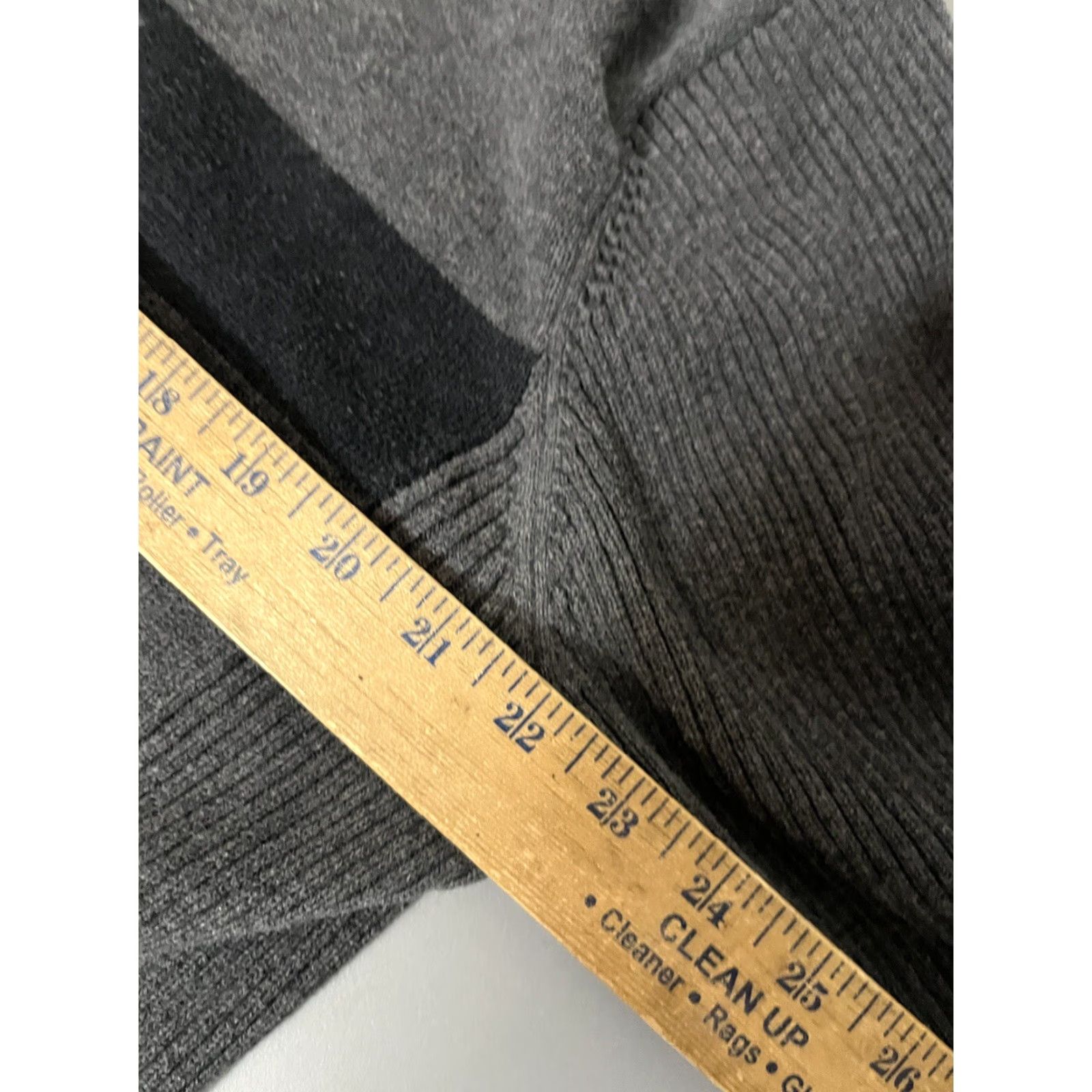 DKNY VINTAGE DKNY Logo Sweater Long Sleeve Crewneck Pullover Men's 2XL Gray Size US XXL / EU 58 / 5 - 5 Thumbnail