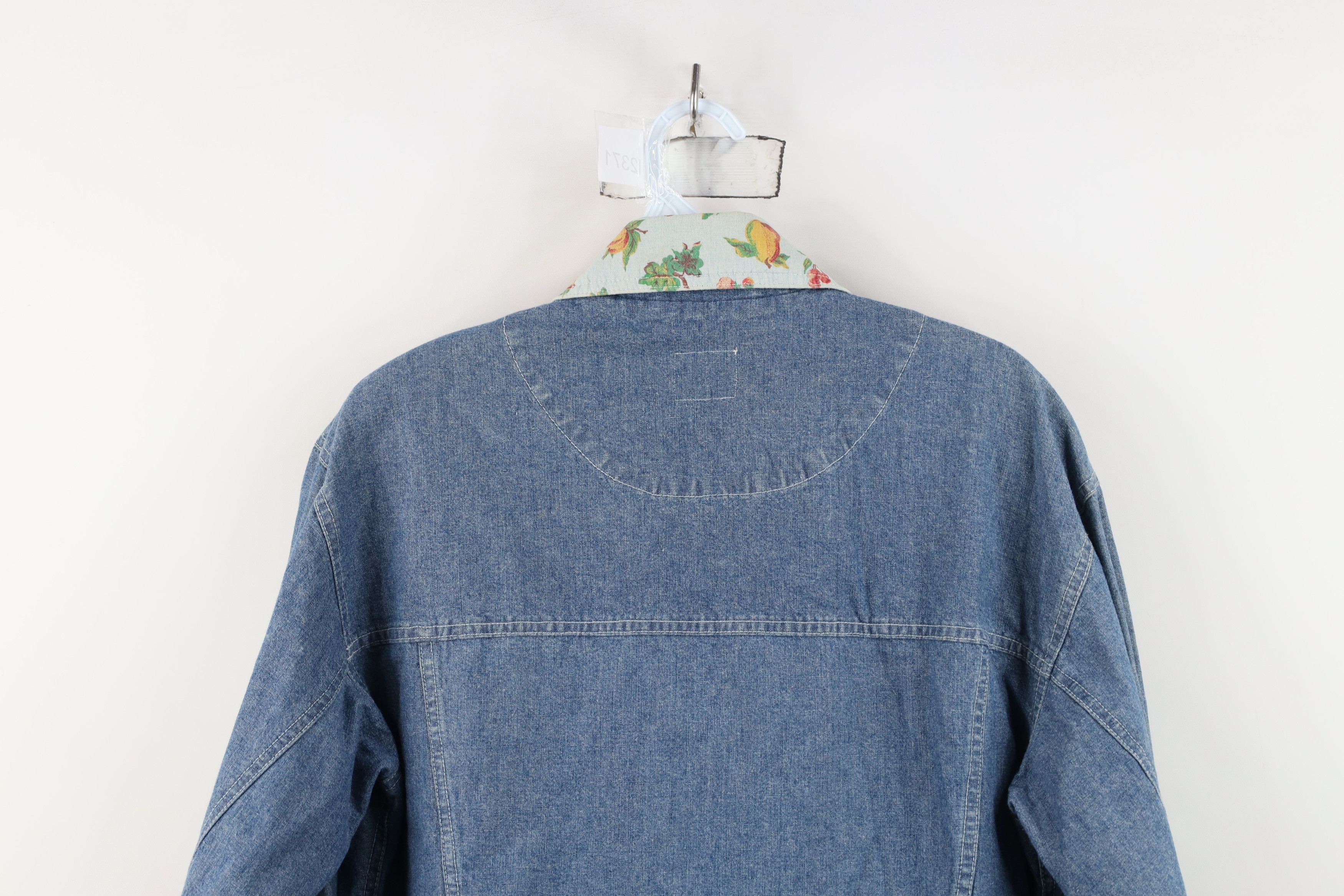 Vintage Vintage 90s Streetwear Flower Chambray Denim Trucker Jacket Size S / US 4 / IT 40 - 14 Thumbnail
