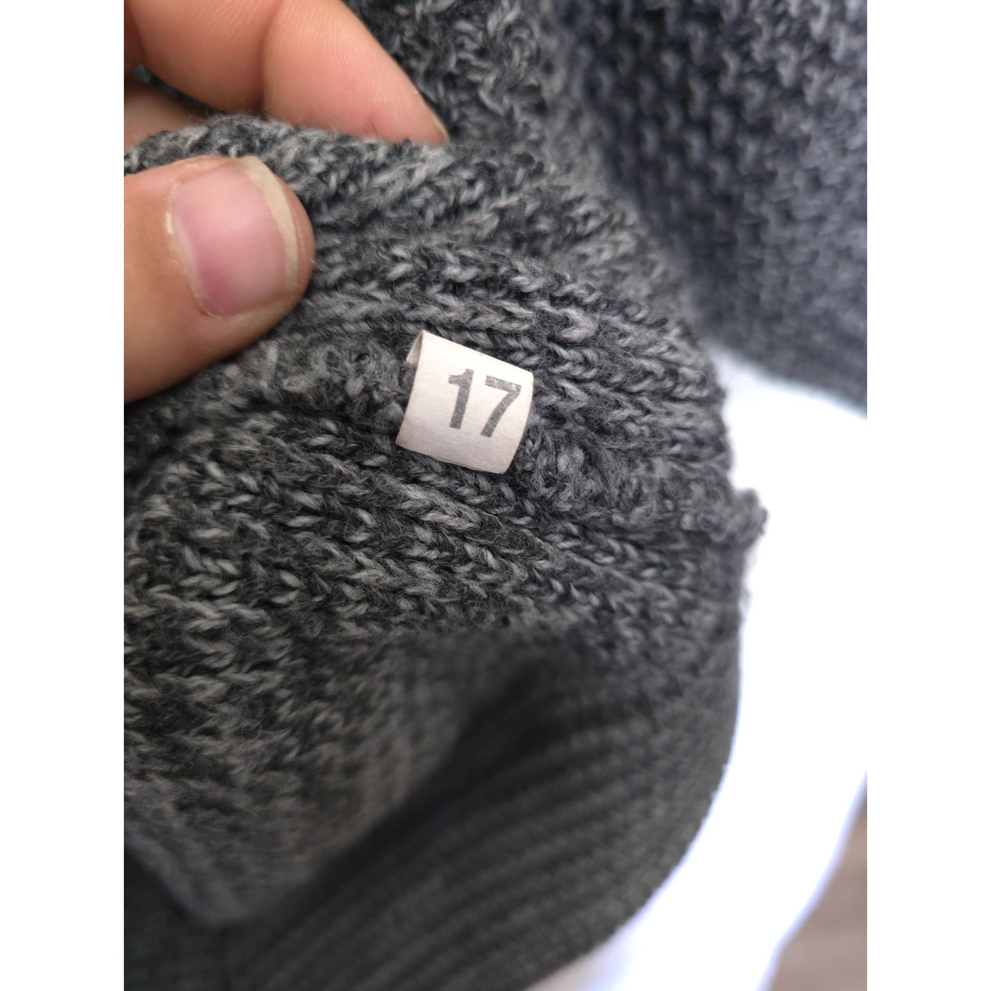 David Taylor Vintage David Taylor Mens Gray Acrylic Sweater L Size US L / EU 52-54 / 3 - 3 Thumbnail