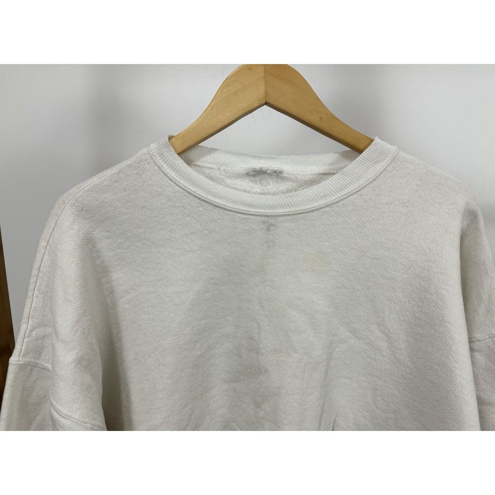 Vintage VTG Worn Cotton Boxy Crewneck Sweatshirt L White Men Sweatshirt Size L Pullover Distressing Yellowing Wear Size US L / EU 52-54 / 3 - 4 Thumbnail