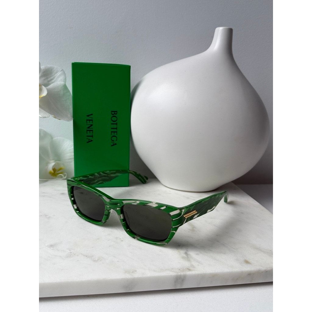 Bottega Veneta NEW Bottega Veneta BV1143S Unisex Green Sunglasses Size ONE SIZE - 2 Thumbnail