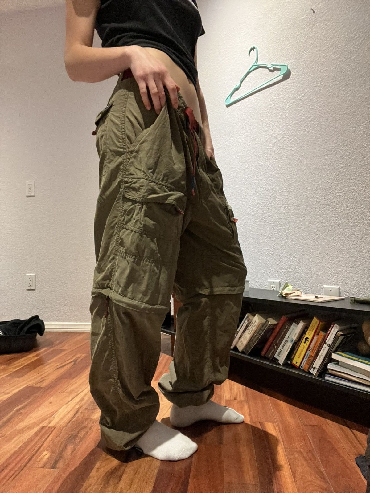 Abercrombie & Fitch army green vintage A&F parachute pants Size US 34 / EU 50 - 4 Thumbnail