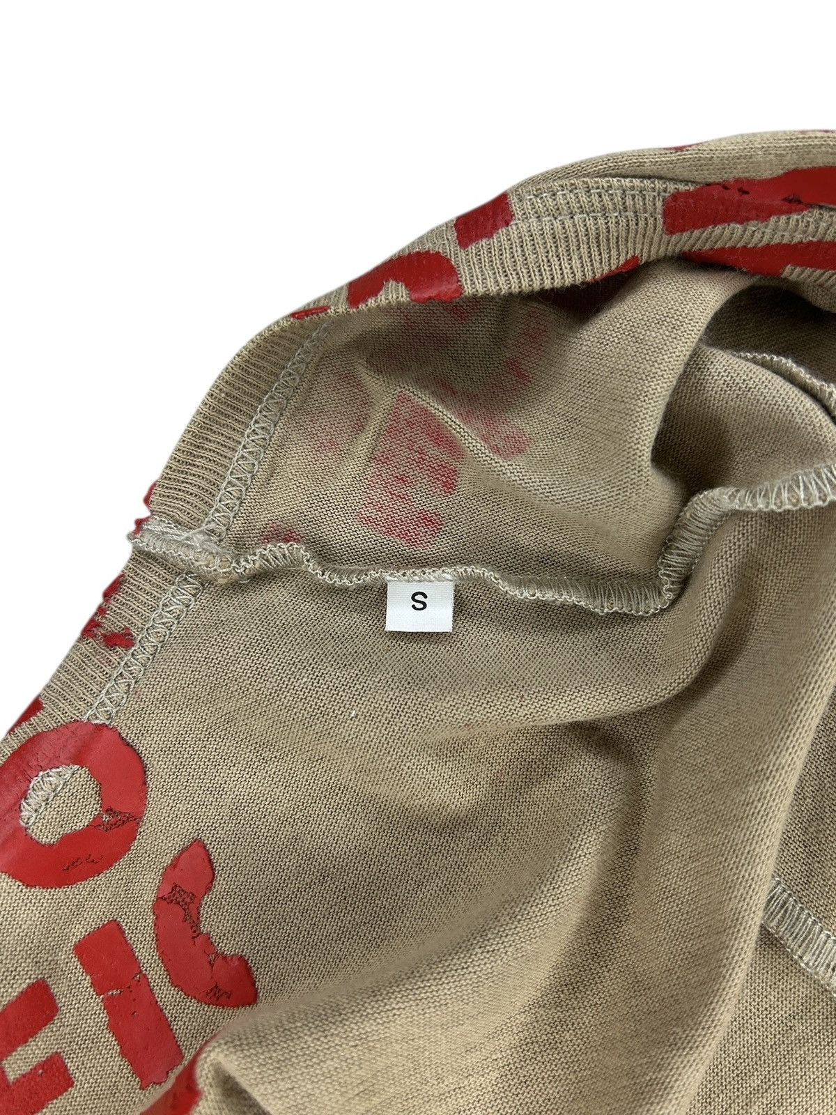 Maison Margiela F/W 08 AIDS Charity T-Shirt Size US S / EU 44-46 / 1 - 7 Thumbnail