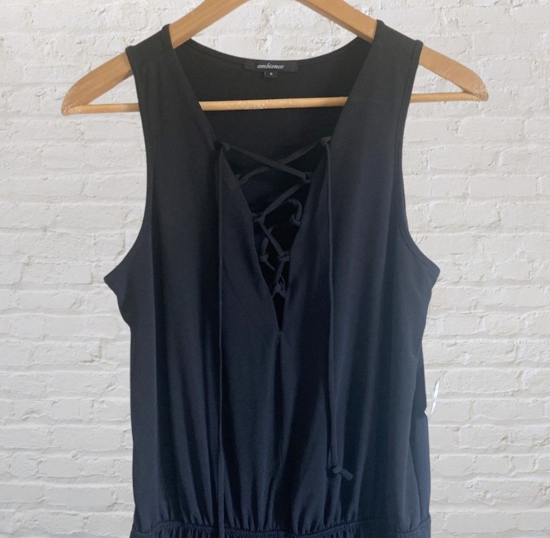 Other CHARLOTTE RUSSE PLUNGING SHOE TIE FRONT SLEEVELESS JUMPSUIT Size 26" / US 2 / IT 38 - 5 Thumbnail