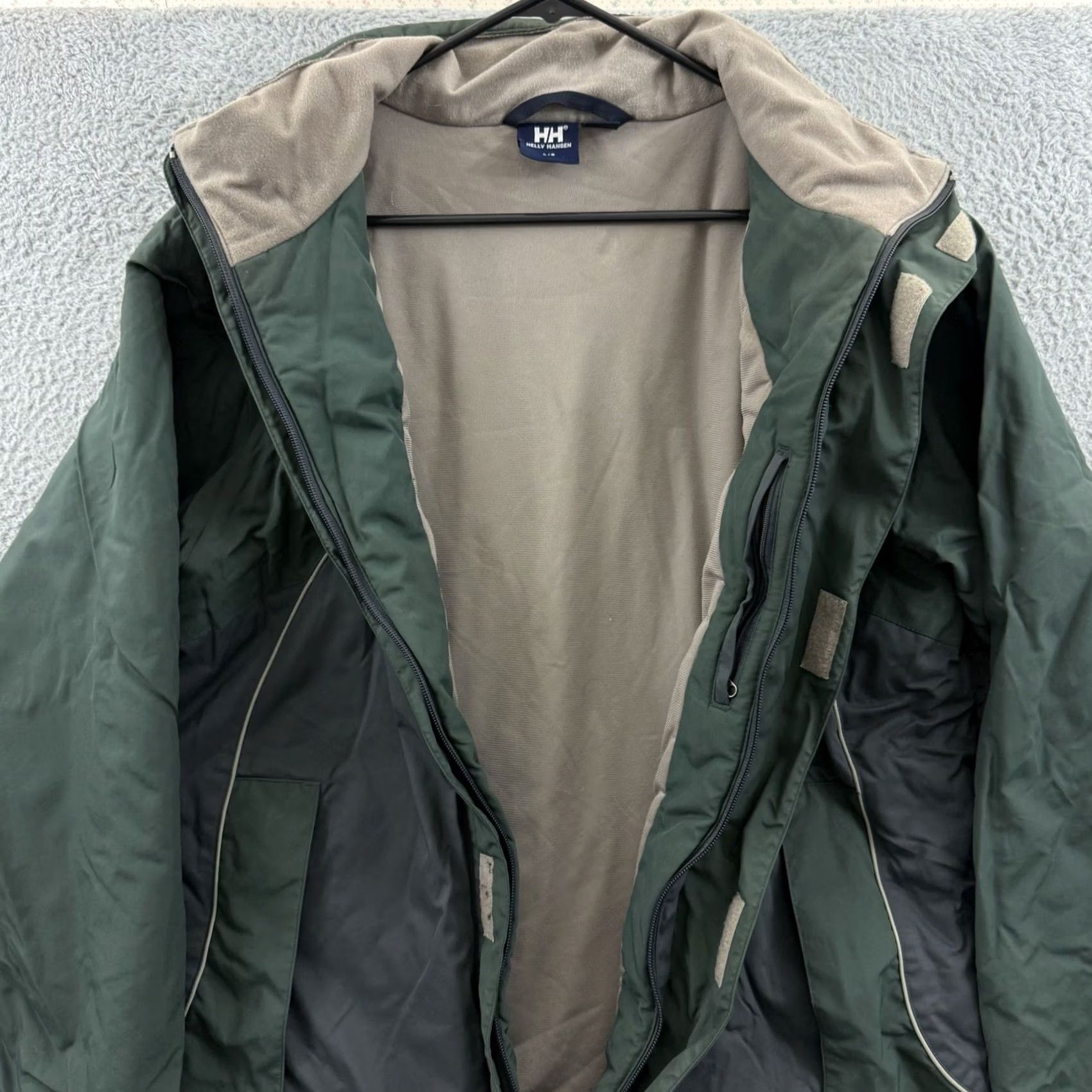 Helly Hansen VINTAGE? No. Size US L / EU 52-54 / 3 - 6 Thumbnail