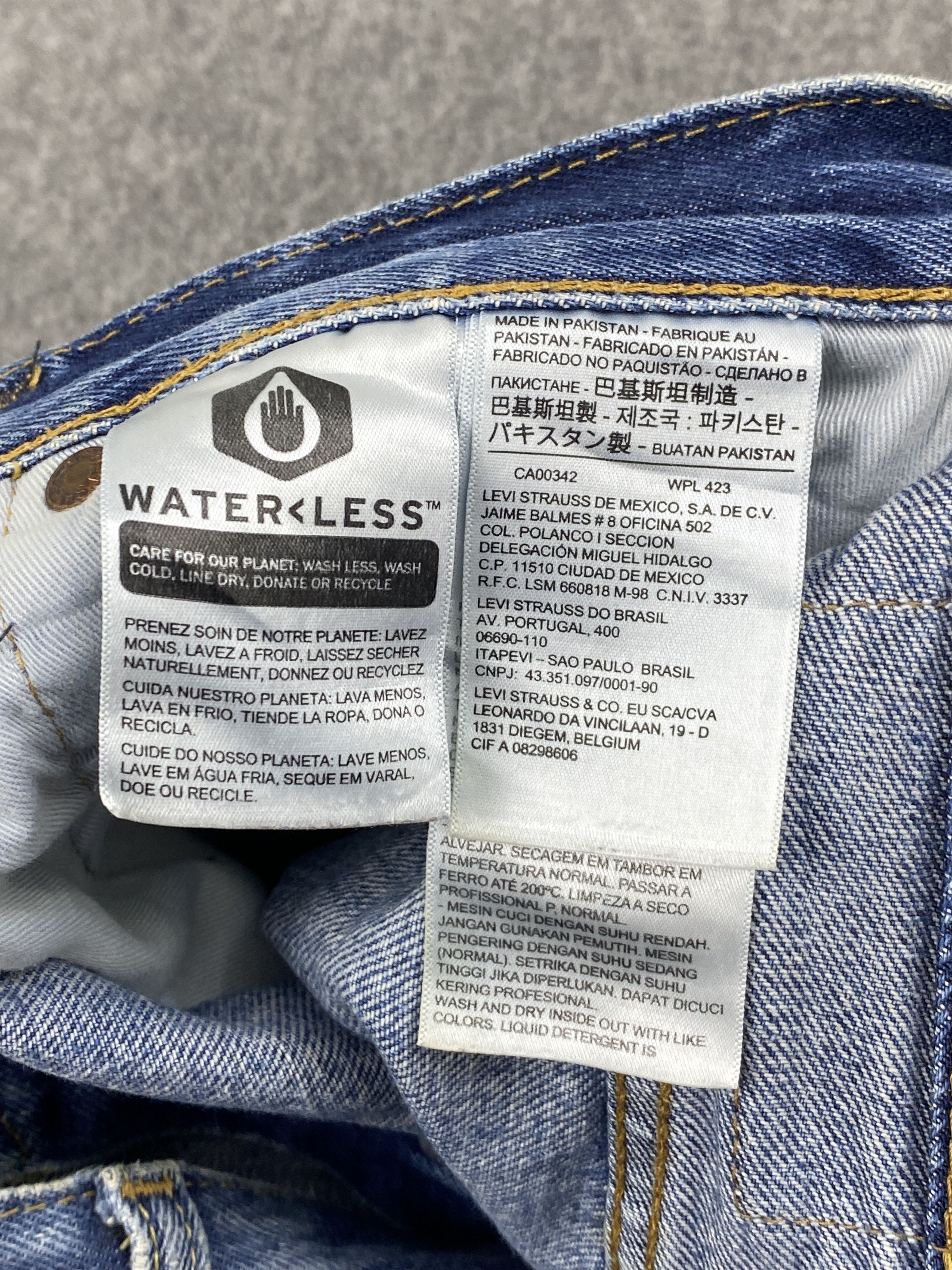 Levi's Blue Denim Vintage Levis 501 Jeans DP2801 Size US 39 - 8 Thumbnail
