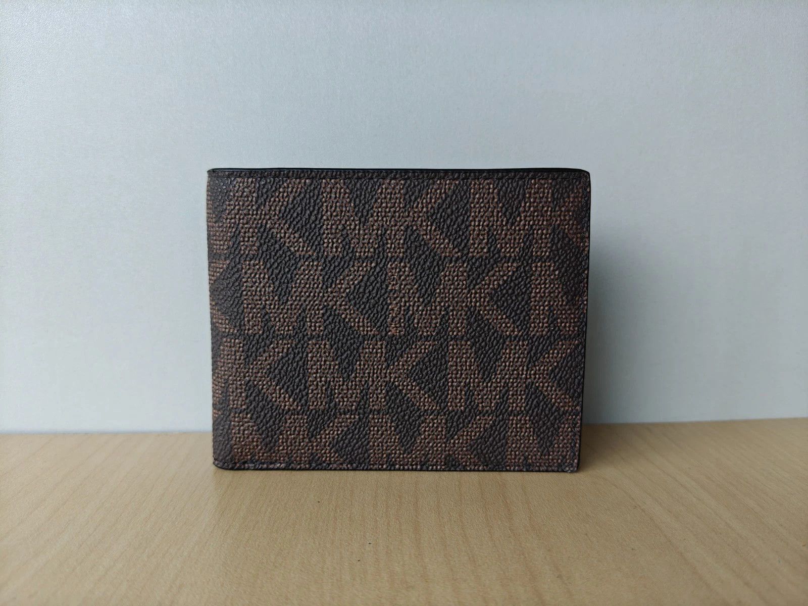 Michael Kors Michael Kors Jet Set Men’s Slim Billfold Wallet T Size ONE SIZE - 1 Thumbnail