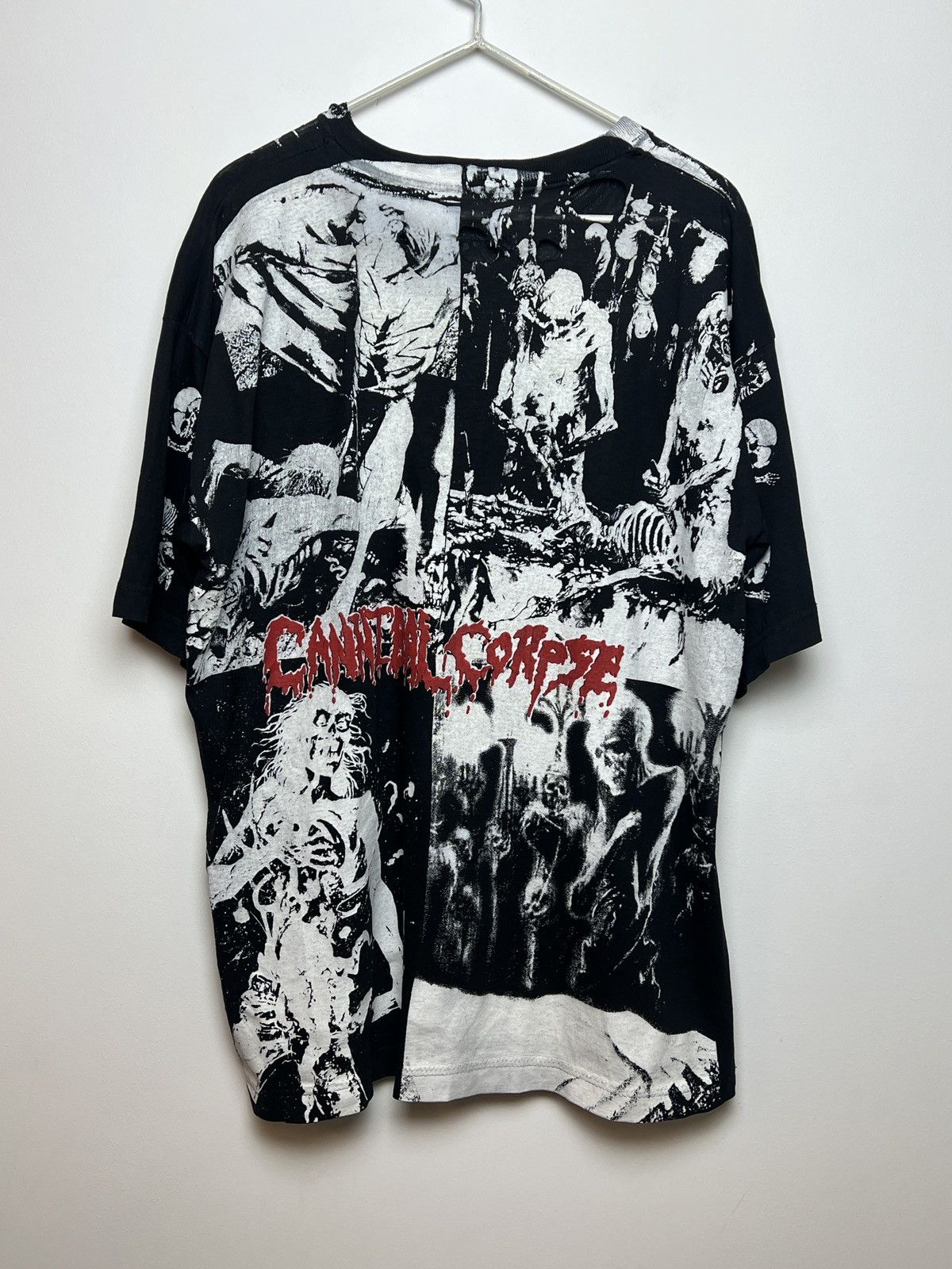 Band Tees cannibal corpse y2k vintage thrashed t shirt Size US L / EU 52-54 / 3 - 12 Thumbnail