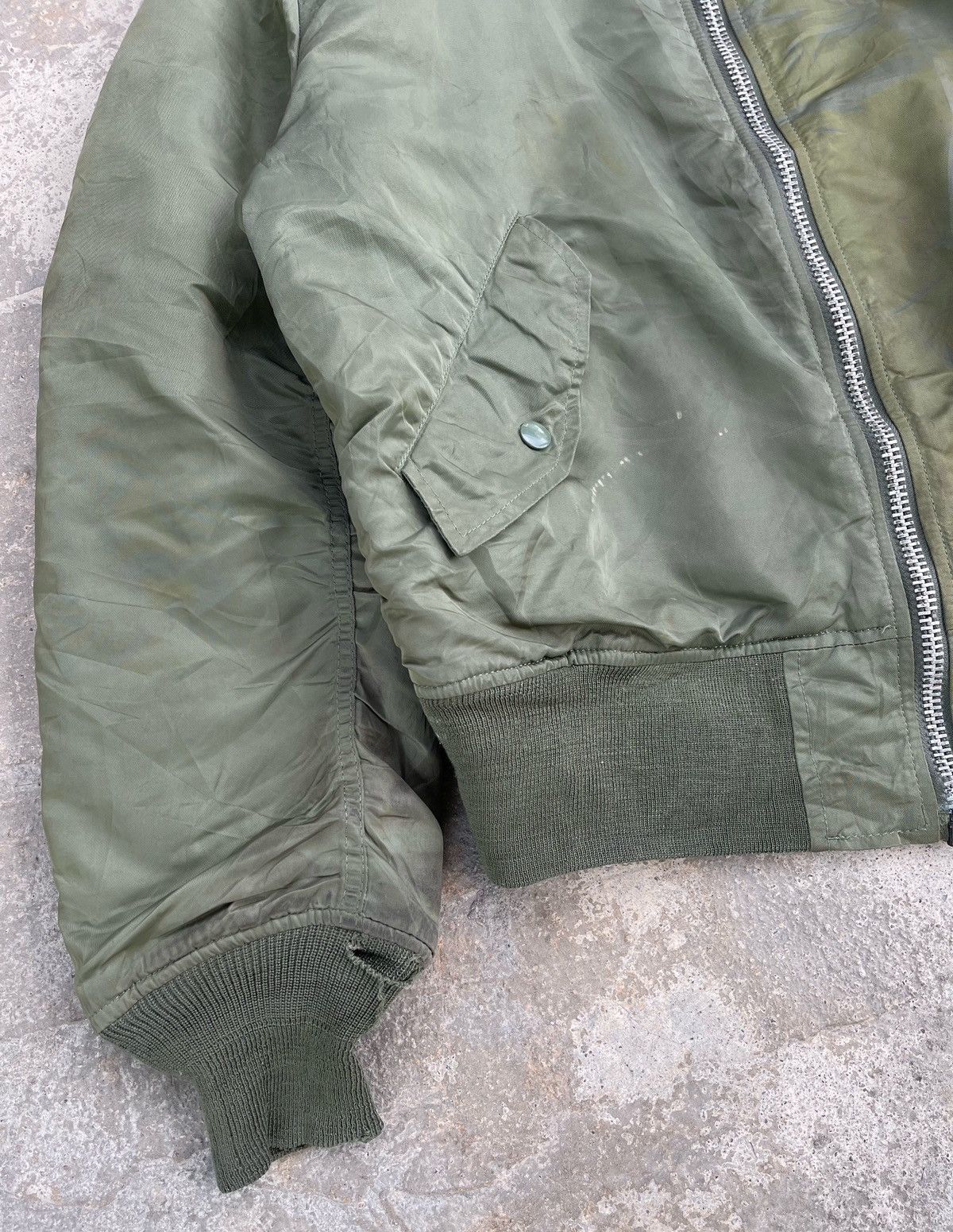 Alpha Industries 🔥Vintage Alpha Industries Ma-1 Flight Bomber Jacket Size US M / EU 48-50 / 2 - 8 Thumbnail