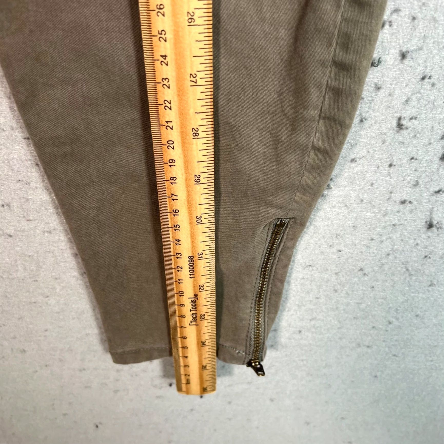 Banana Republic VINTAGE Banana Republic Heritage Collection Cargo Pants 27 Beige Slim Fit Cotton Blend Women 27 Beige Cargo Pants Womens size 27 Slim fit Cotton Blend Size 27" / US 4 / IT 40 - 6 Thumbnail