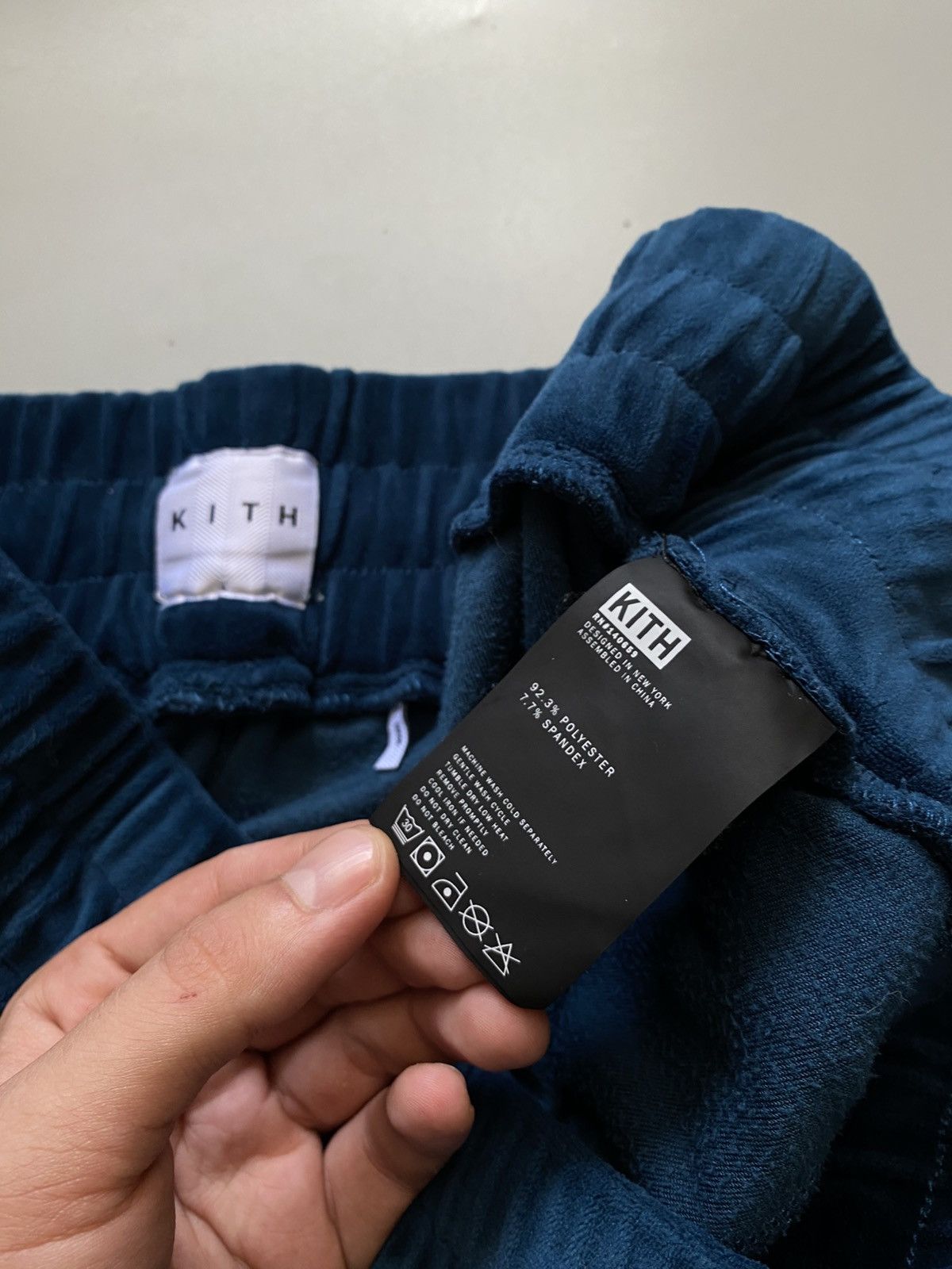 Kith KITH velour sweatpants rare pants Size US 32 / EU 48 - 6 Thumbnail