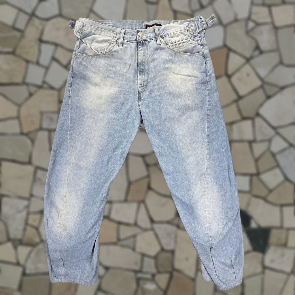 Jean × Levi's Levis engineered jeans - W34 | Grailed
