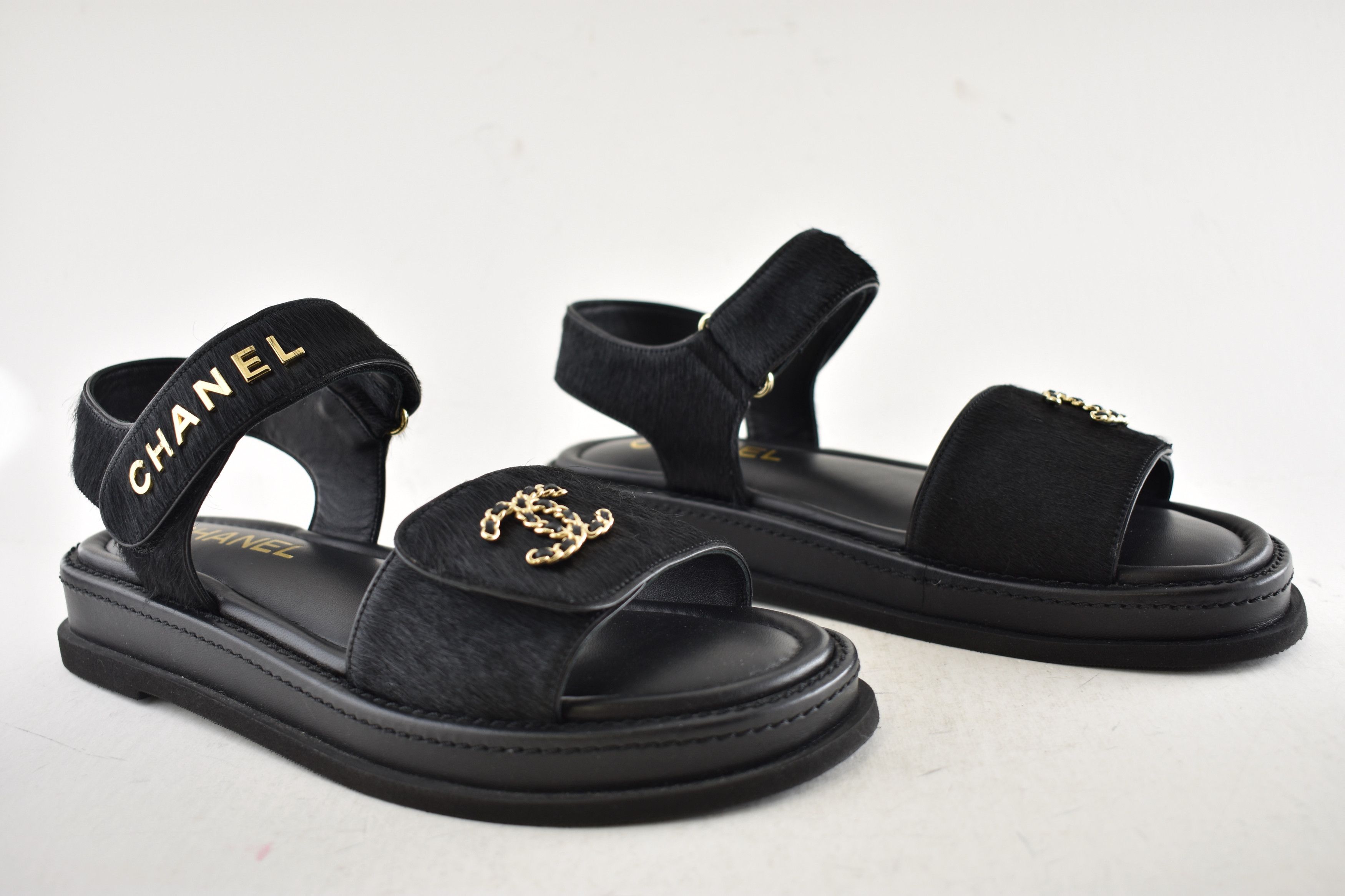 Chanel Chanel 24B CC Logo Mule Slide Strap Flat Teva Dad Sandal 36 Size US 6 / IT 36 - 4 Thumbnail