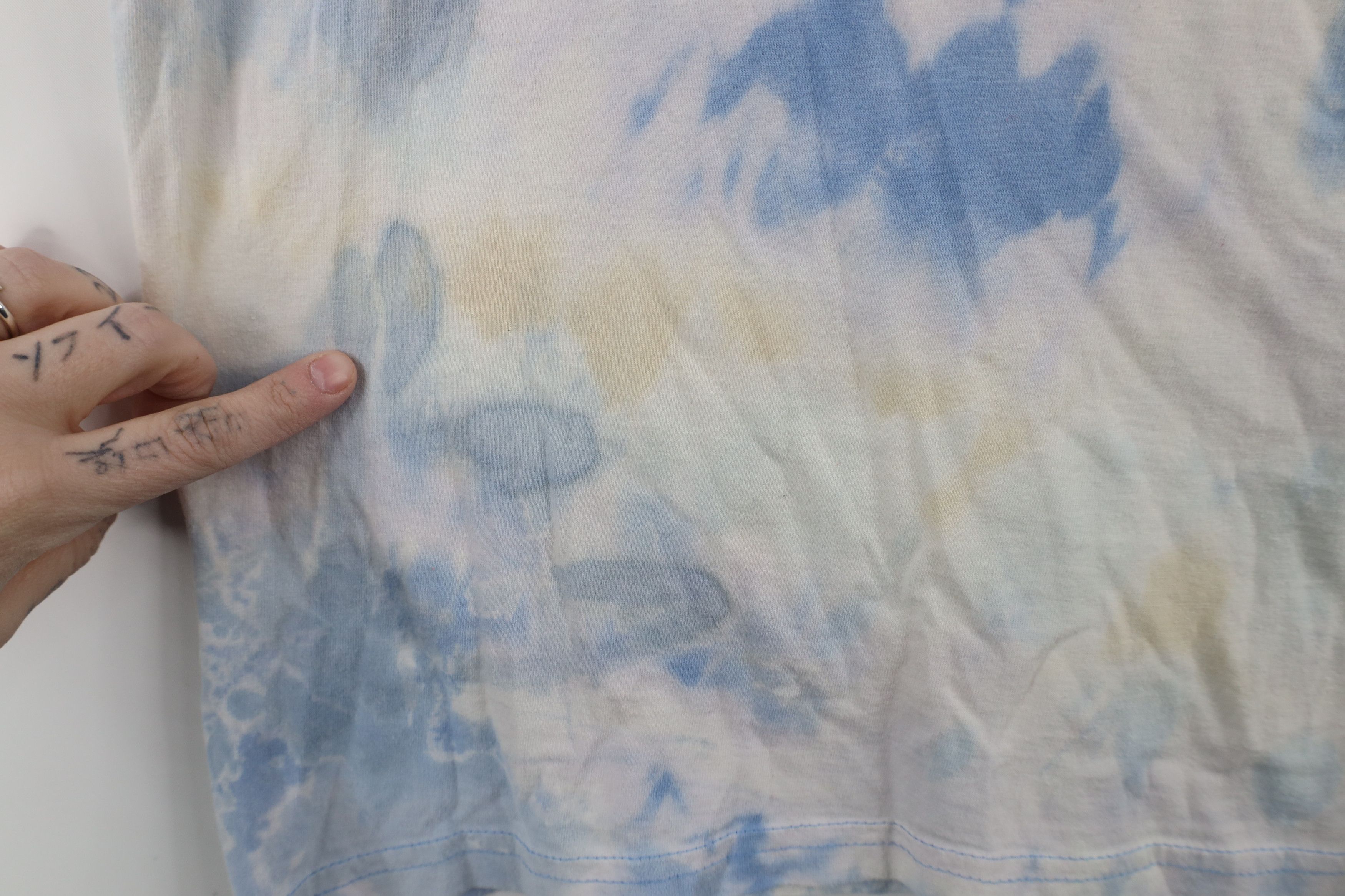 Vintage Vintage 90s Streetwear Berlin Polar Bear Acid Wash T-Shirt Size S / US 4 / IT 40 - 5 Thumbnail