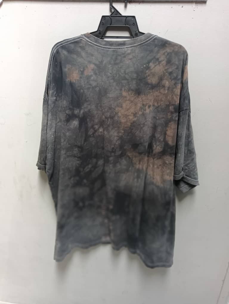 Gildan × Native Vintage Y2K native america woman and wolves nature tshirts Size US XXL / EU 58 / 5 - 2 Thumbnail