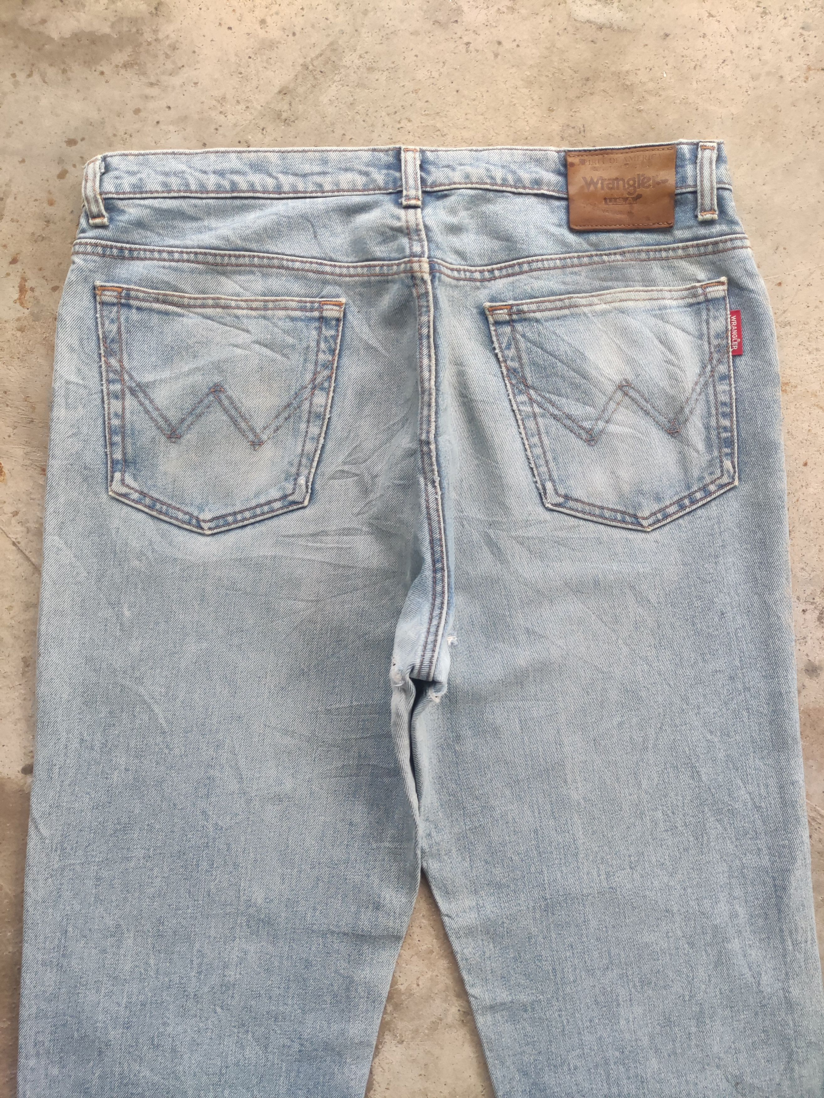 Wrangler Vintage Wrangler Distressed Faded Denim Pants Size US 34 / EU 50 - 9 Thumbnail