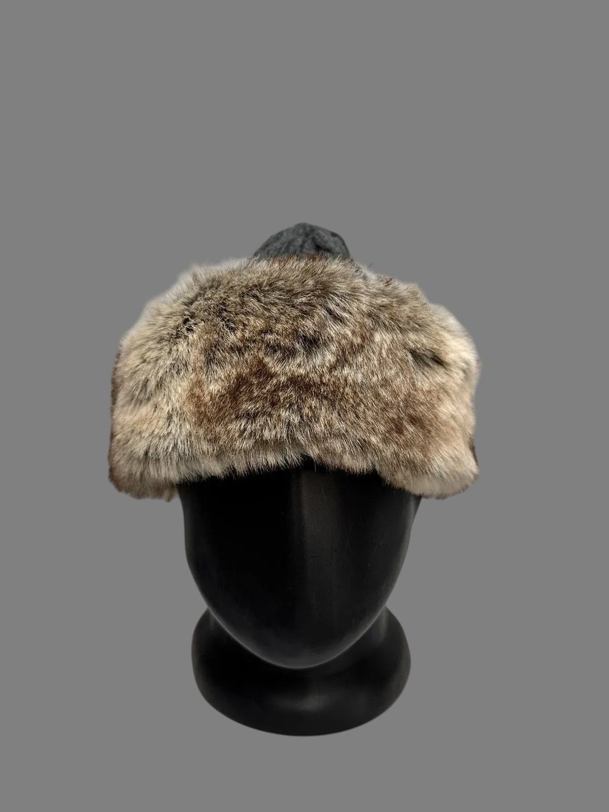 If Six Was Nine Vintage Barts Gray Knit Hat with Fur Trim Y2K One Size Size ONE SIZE - 2 Thumbnail