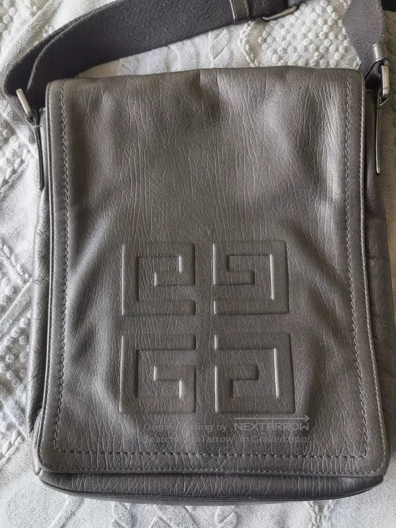 Givenchy Givenchy Real Leather Single Shoulder Bag Size ONE SIZE - 2 Thumbnail