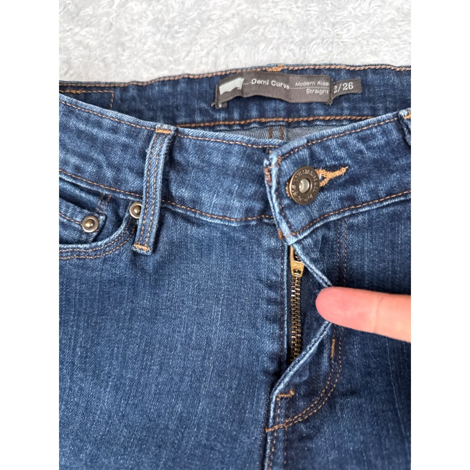 Levi's Levis Jeans Women 26 Blue Denim Cotton 26x29 Demi Curve Modern Rise Straight Leg Size 26" / US 2 / IT 38 - 5 Thumbnail