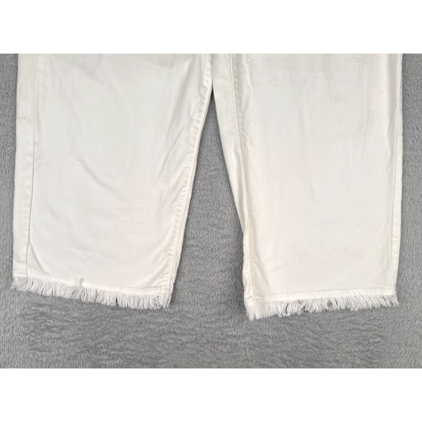 J. Jill J. Jill Jeans Women 14 White Denim Capri Raw Hem Authentic Fit Cotton Blend 36x24 - Regular Jeans - Kid? Size 36" / US 14 / IT 50 - 2 Thumbnail