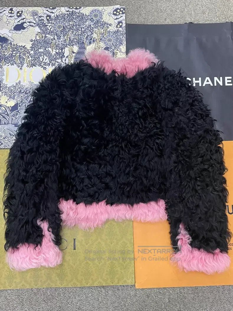 Chanel Chanel Black and pink fur coat Size XS / US 0-2 / IT 36-38 - 3 Thumbnail