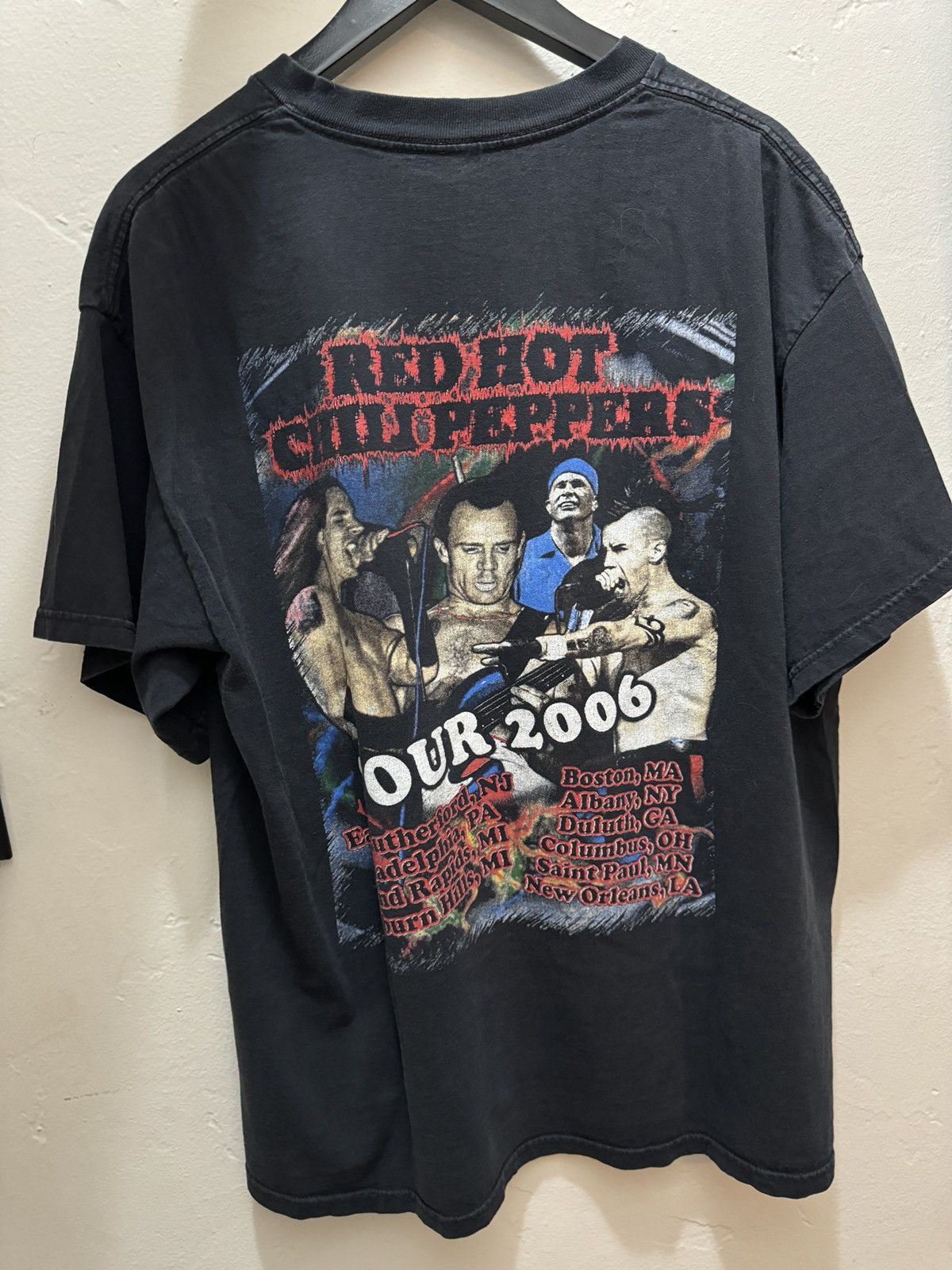 Band Tees × Vintage *Rare* Vintage 2000’s Red Hot Chili Peppers Size US M / EU 48-50 / 2 - 2 Thumbnail