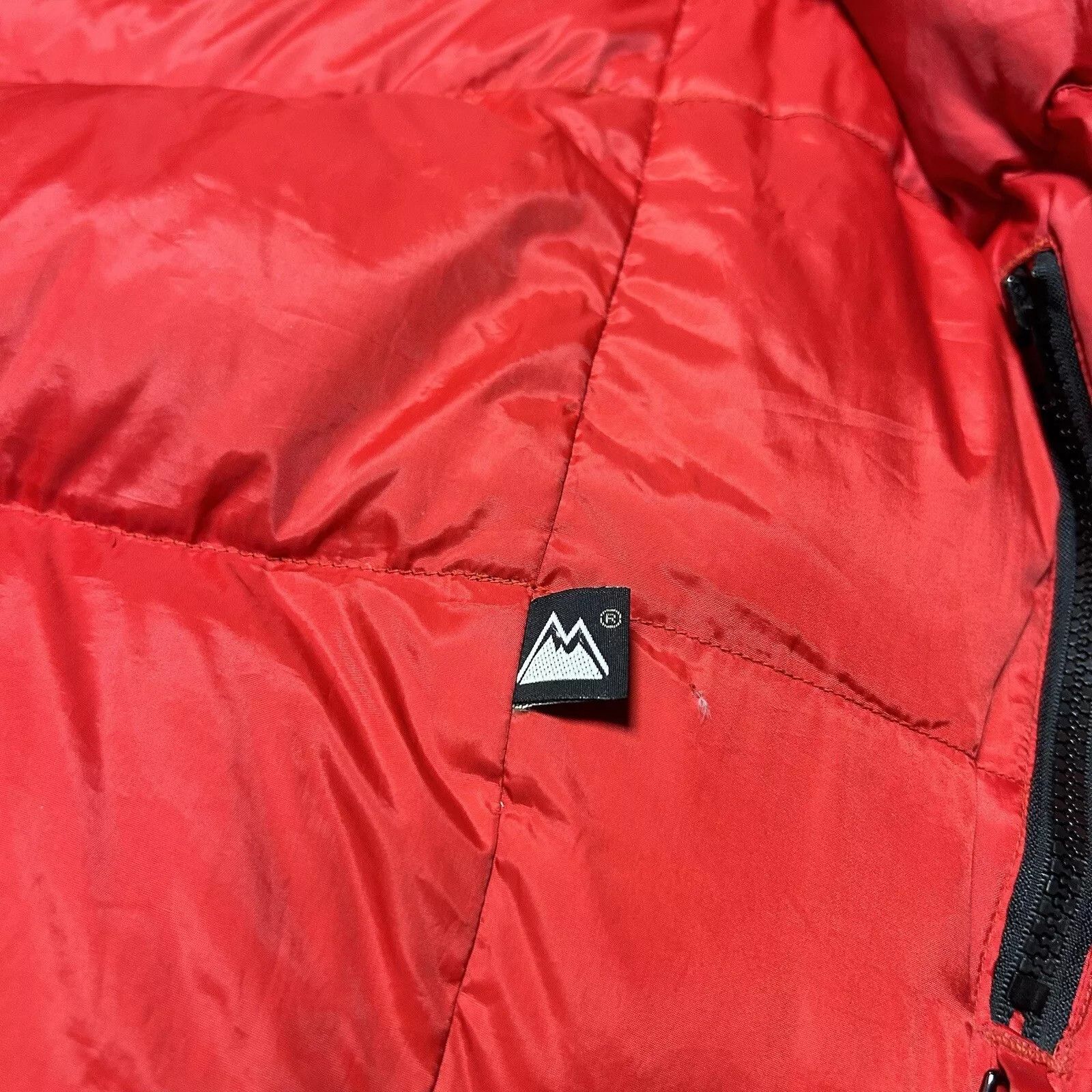 Vintage Vintage First Down Puffer Jacket Men XL Black Red Size US XL / EU 56 / 4 - 3 Thumbnail