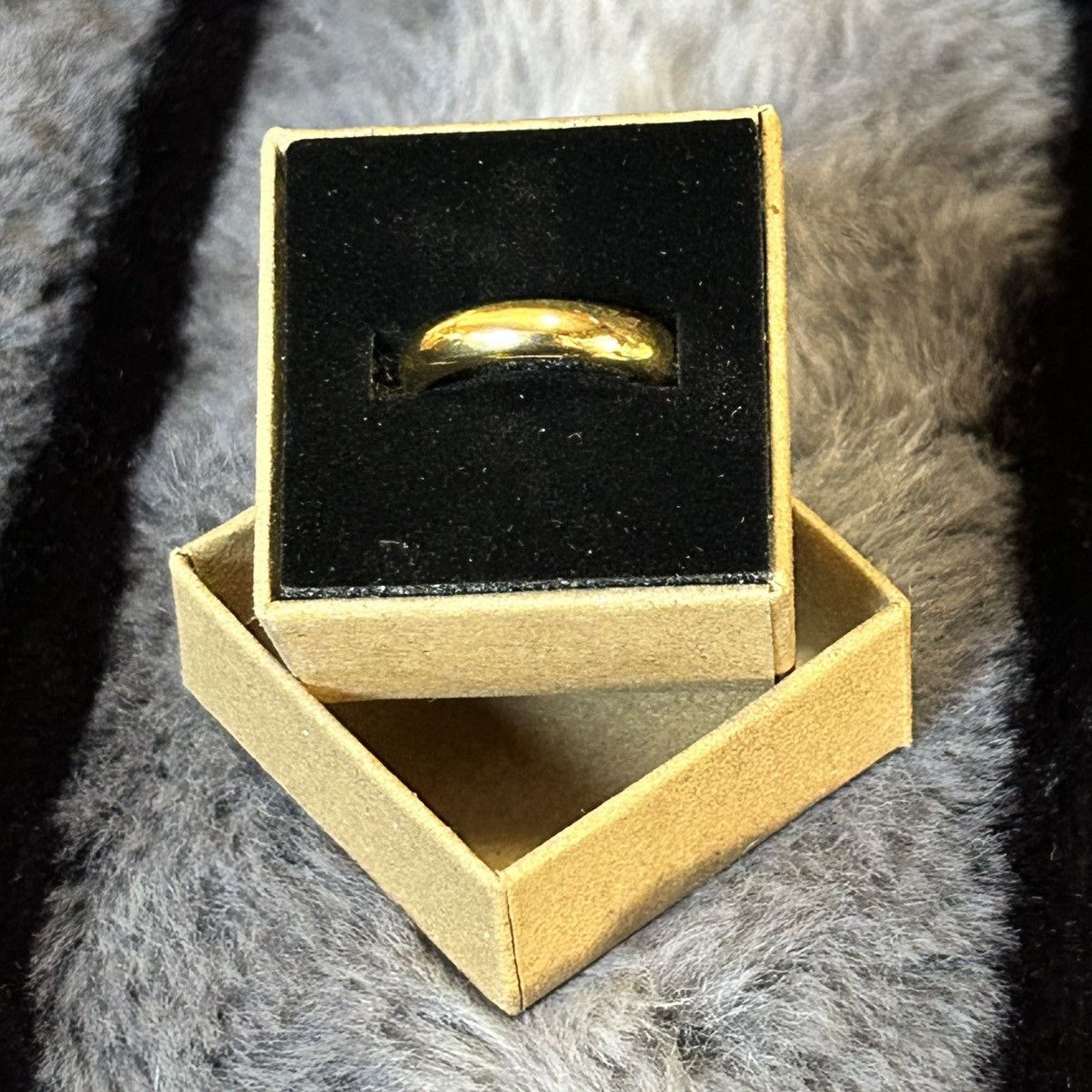 Jewelry Shiny 18kt gold plated 4mm stainless steel comfort ring 7 Size ONE SIZE - 2 Thumbnail
