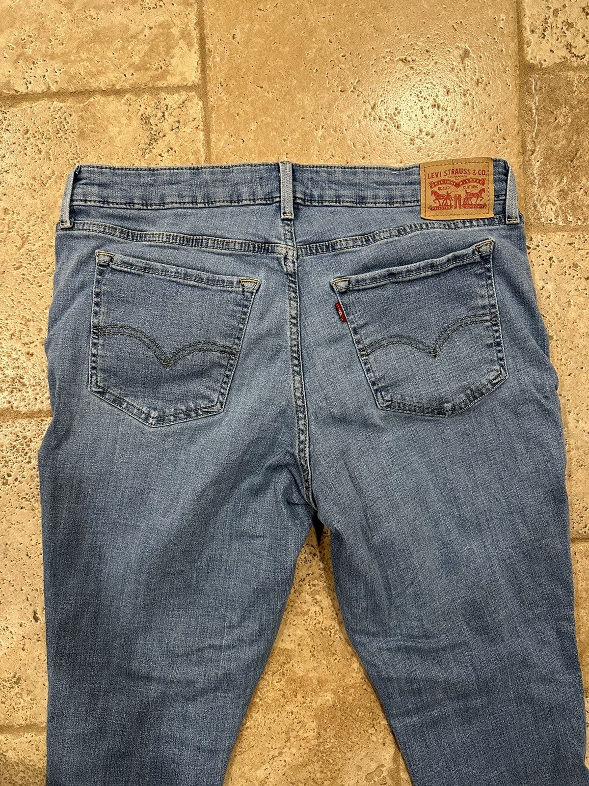 Levi's Levi’s Blue Skinny 711 Blue Denim Jeans Size US 33 - 7 Thumbnail