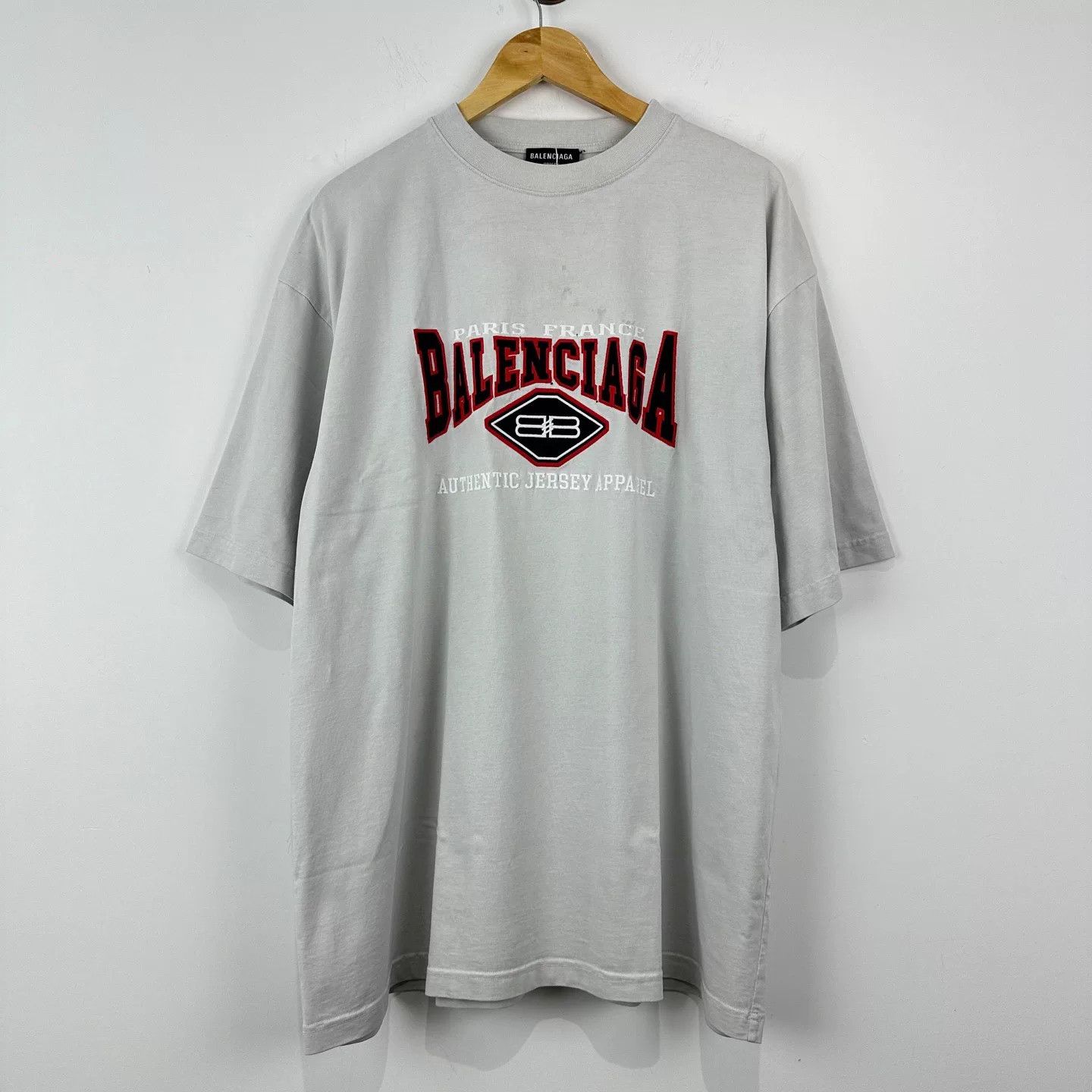 Balenciaga Balenciaga Retro Batman Letter T-shirt Size US L / EU 52-54 / 3 - 1 Thumbnail