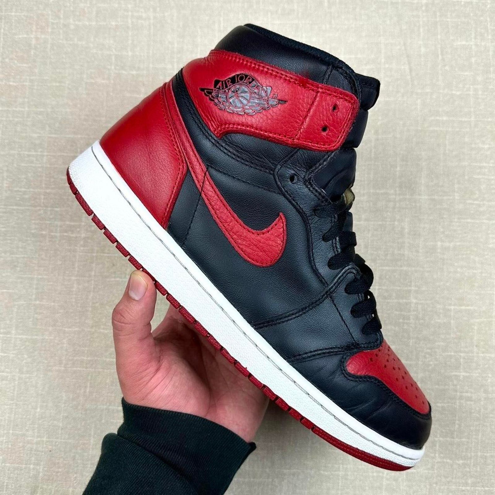 Jordan Brand 2016 Jordan 1 High "Bred/Banned" Size US 12 / EU 45 - 1 Thumbnail