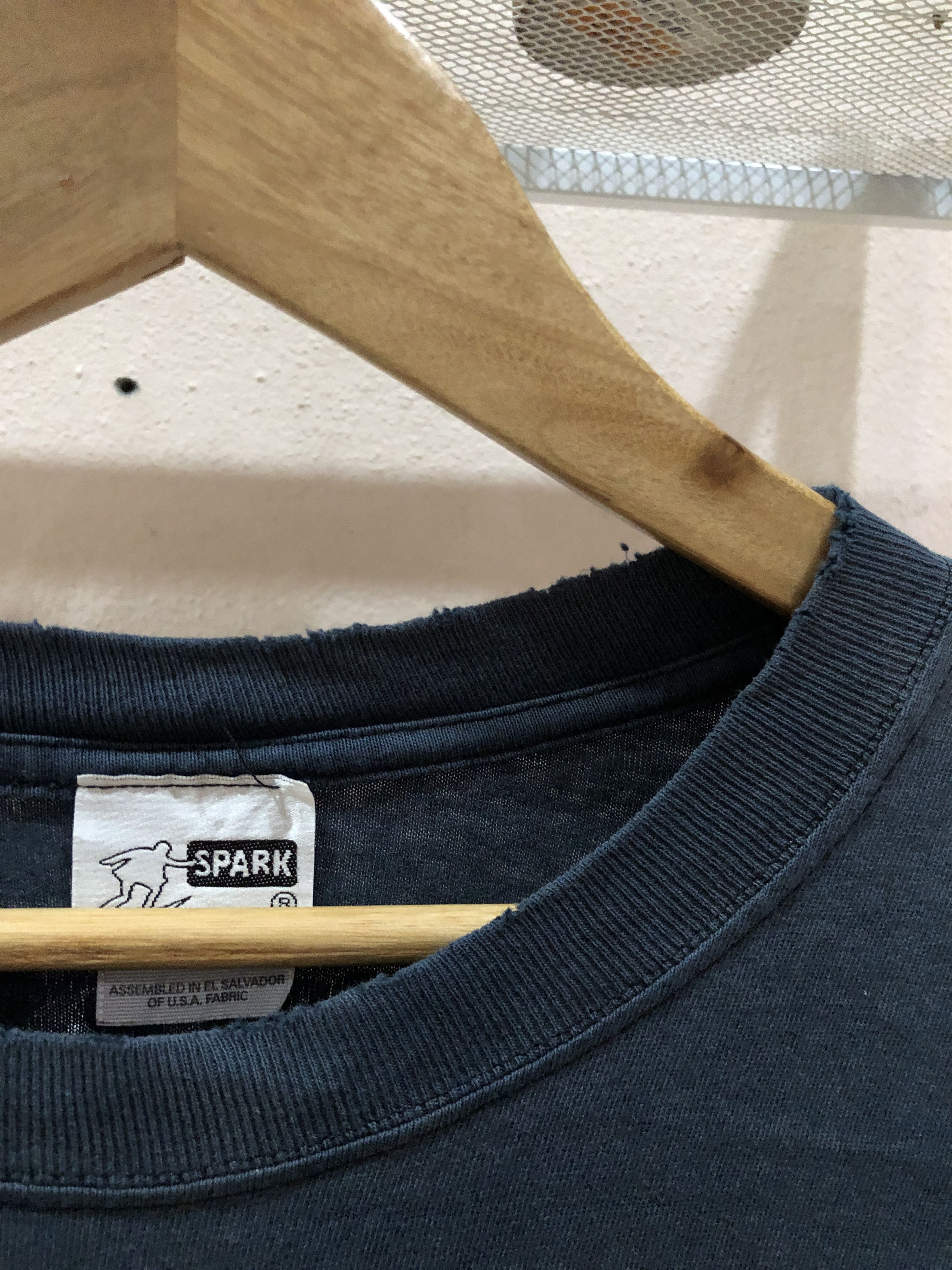 Vintage Vintage 90s Spark Skateboard Surf Tshirts Size US M / EU 48-50 / 2 - 3 Thumbnail