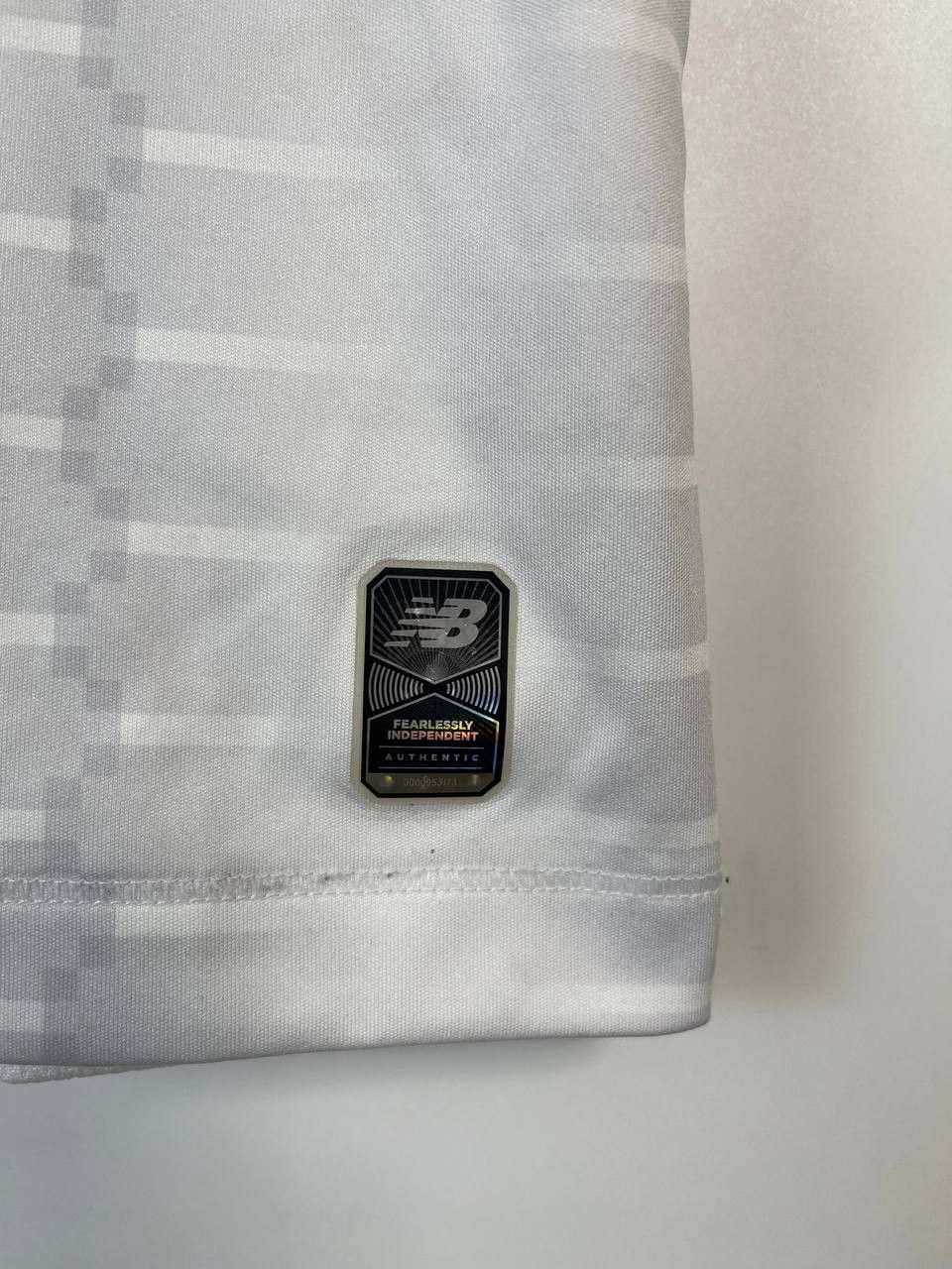 New Balance LIVERPOOL 2019/2020 AWAY FOOTBALL SHIRT NEW BALANCE Sz S Size US S / EU 44-46 / 1 - 6 Thumbnail