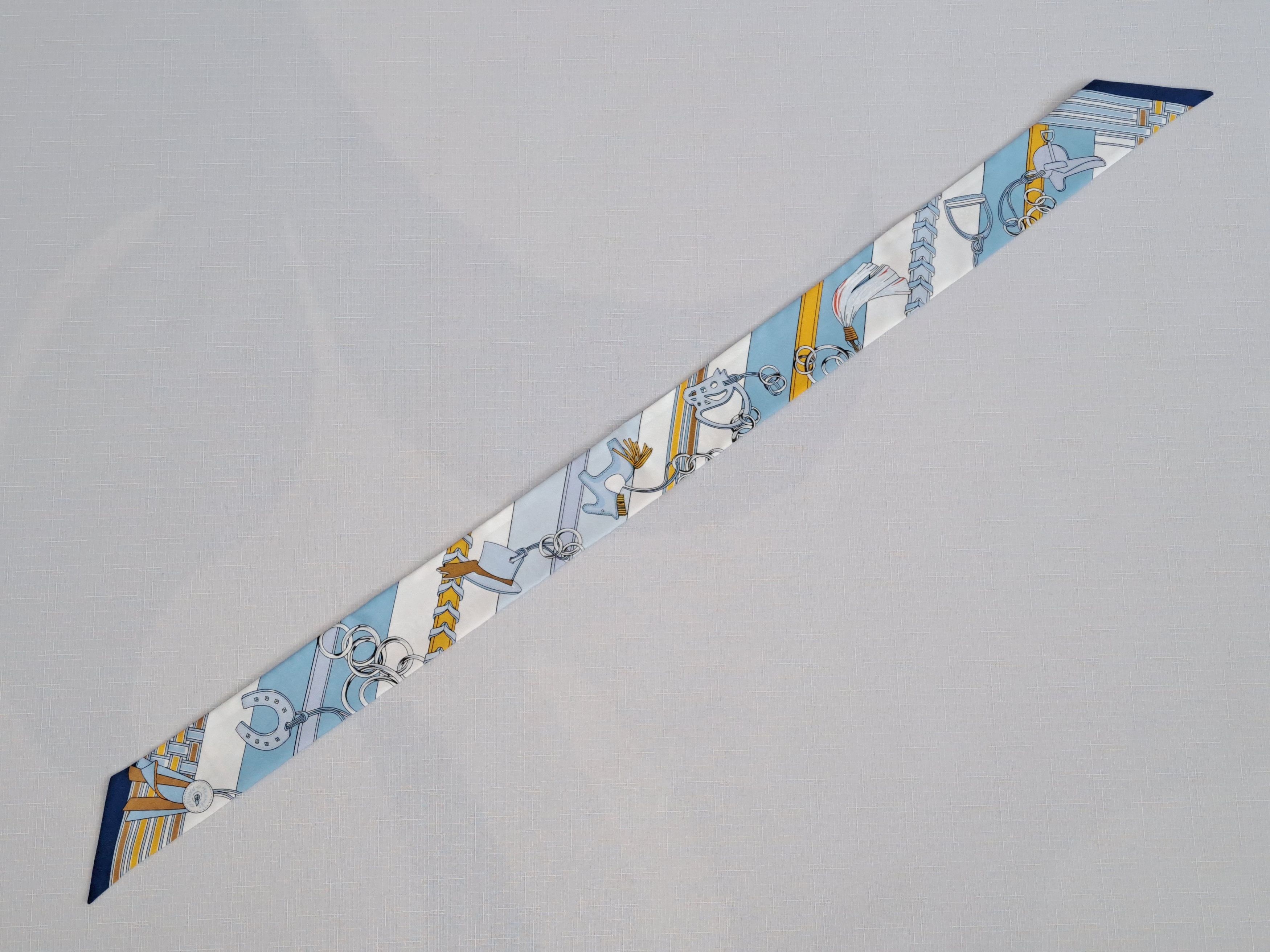 Hermes HERMES Paris silk twilly scarf. Size ONE SIZE - 8 Thumbnail