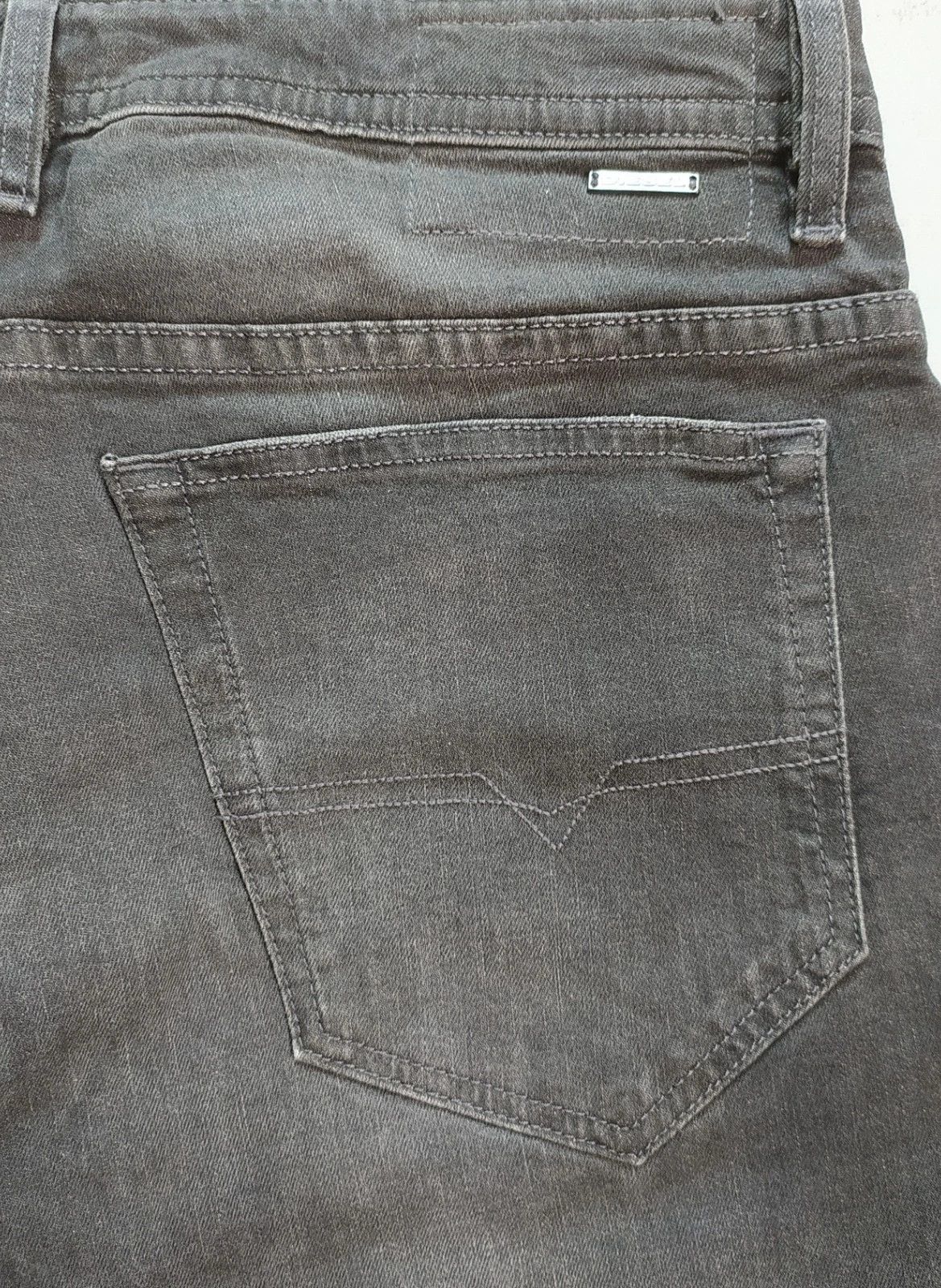 Diesel Diesel THOMMER-C L.32 MENS JEANS T/9600 Size US 36 / EU 52 - 11 Thumbnail