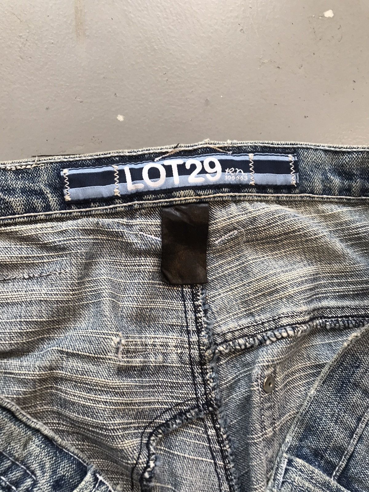 Vintage Vintage LOT29 bunny 🐰 printed distressed denim Size US 32 / EU 48 - 9 Thumbnail