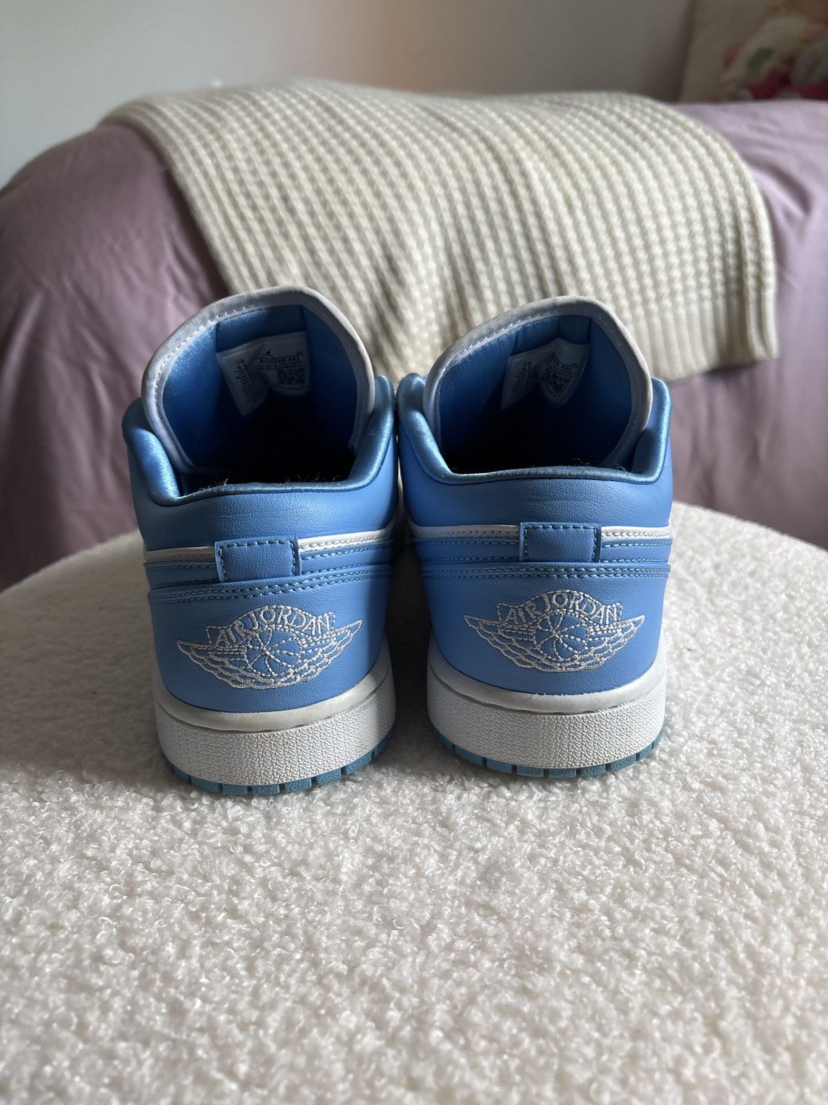 Jordan Brand × Nike UNC WMNS Air Jordan 1s Size US 9.5 / IT 39.5 - 4 Thumbnail