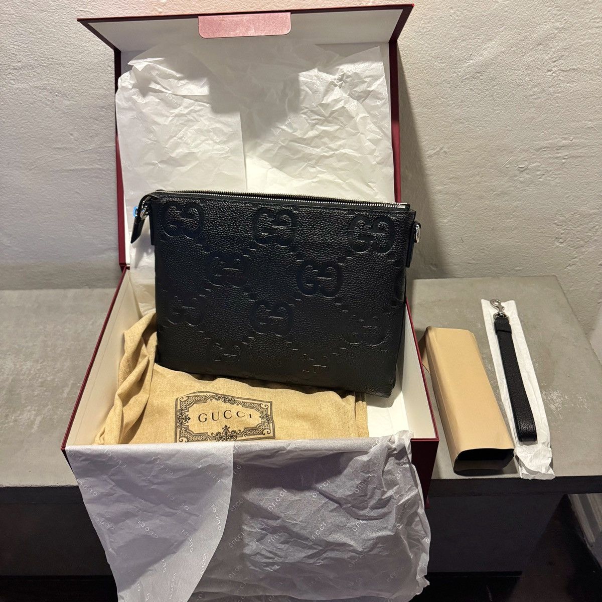 Gucci Gucci Medium Jumbo GG Messenger / Pouch Bag Size ONE SIZE - 1 Thumbnail