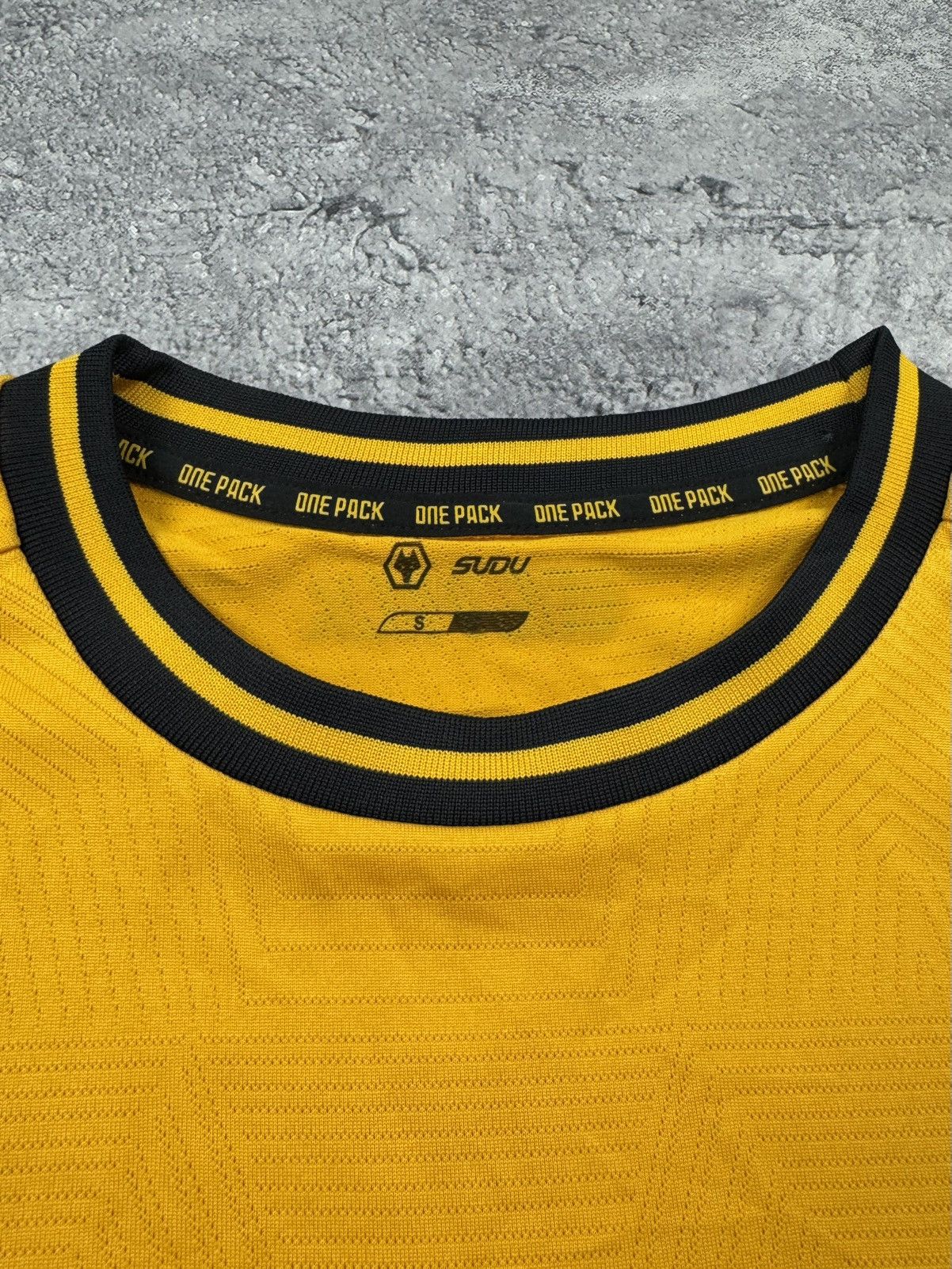 SUBU Wolverhampton Wanderers 2024/25 Home Shirt #10 CUNHA Size S Size US S / EU 44-46 / 1 - 5 Thumbnail